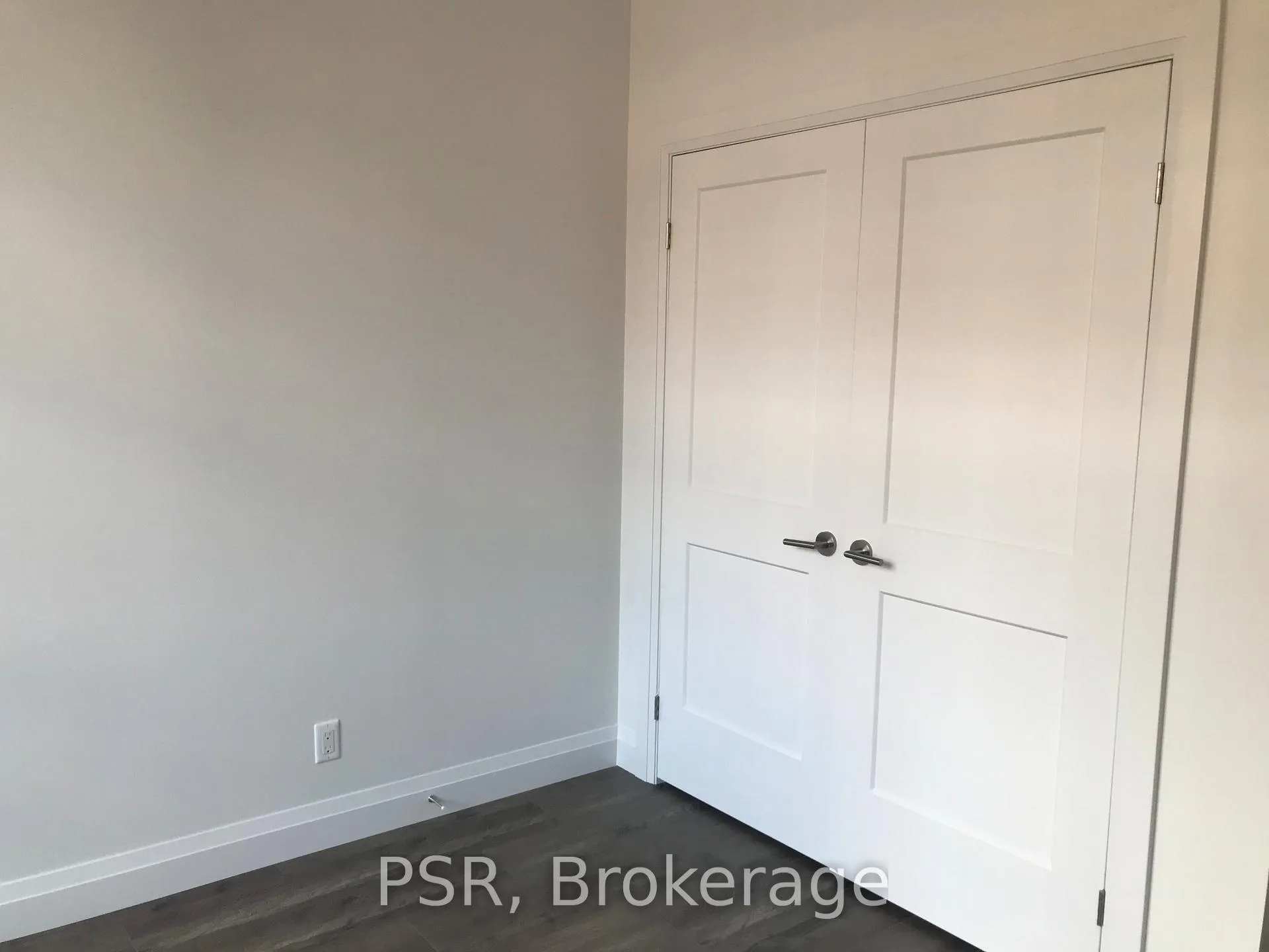 Photo 5 of Unit 112, 399 Queen Street S, Waterloo — HOMEH