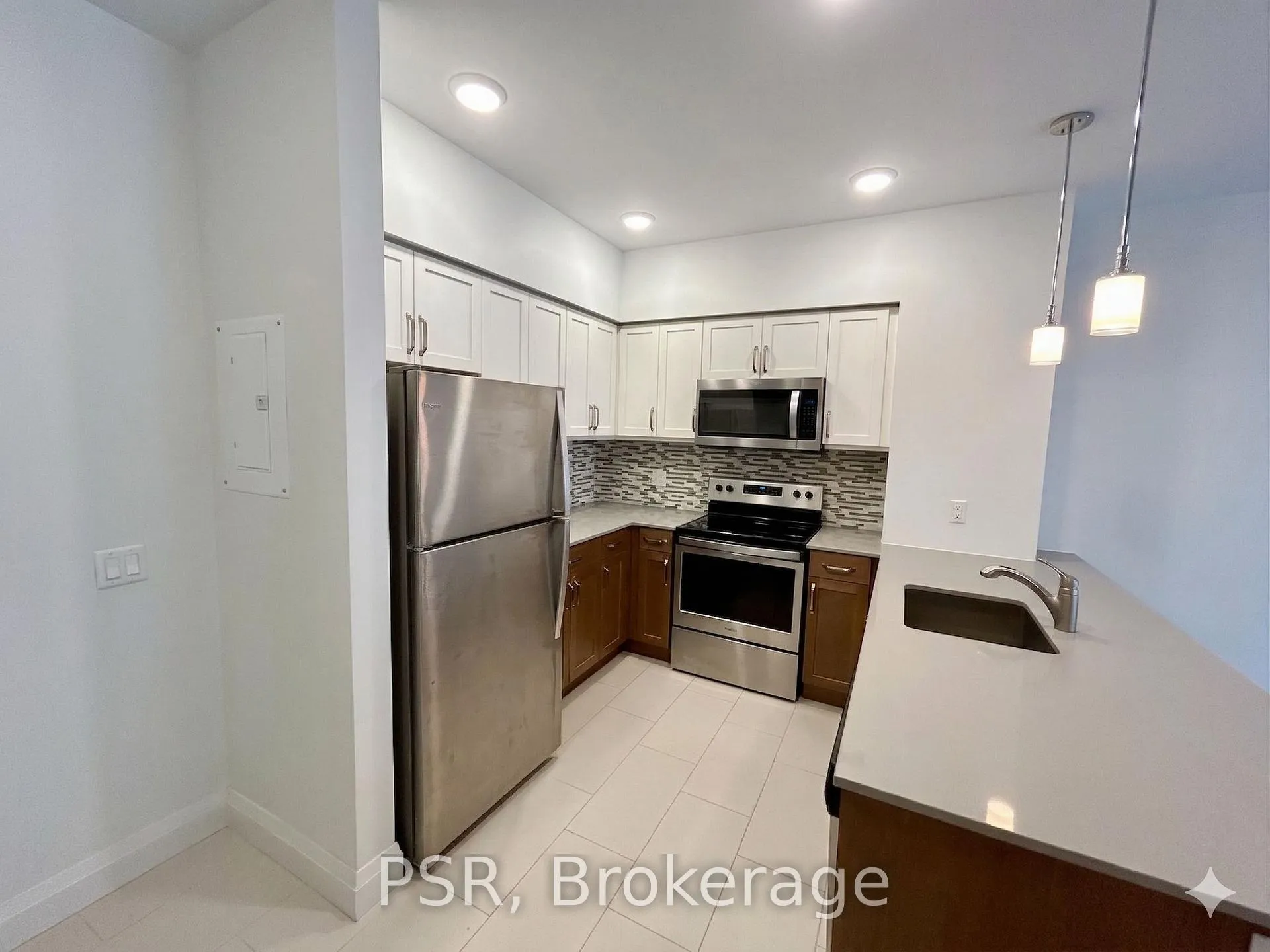 Photo 9 of Unit 112, 399 Queen Street S, Waterloo — HOMEH