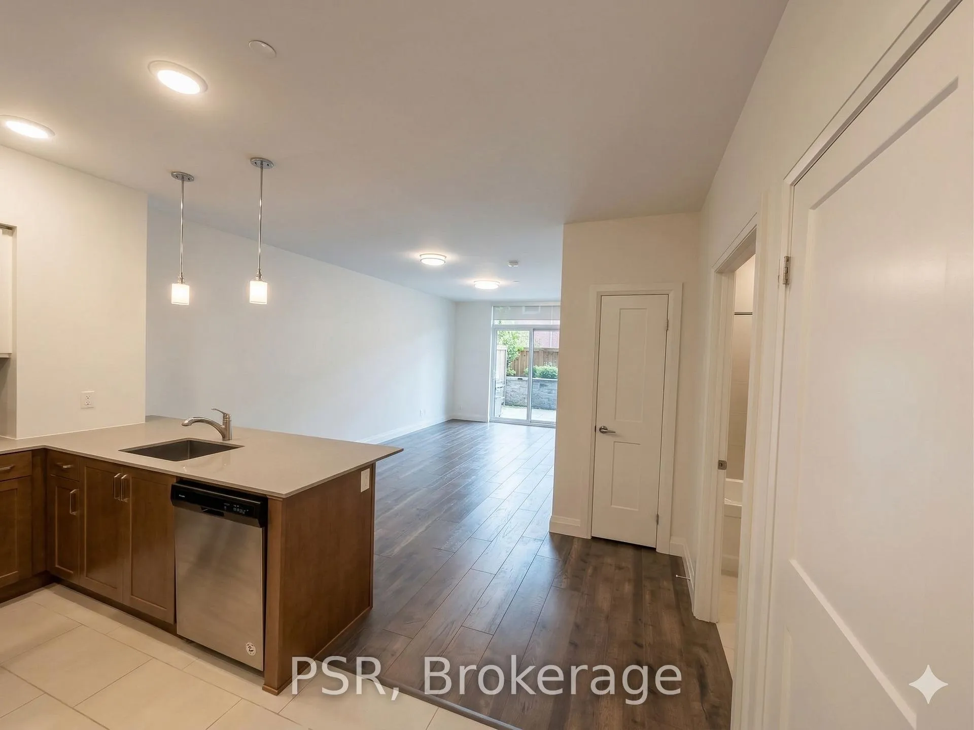 Photo 10 of Unit 112, 399 Queen Street S, Waterloo — HOMEH