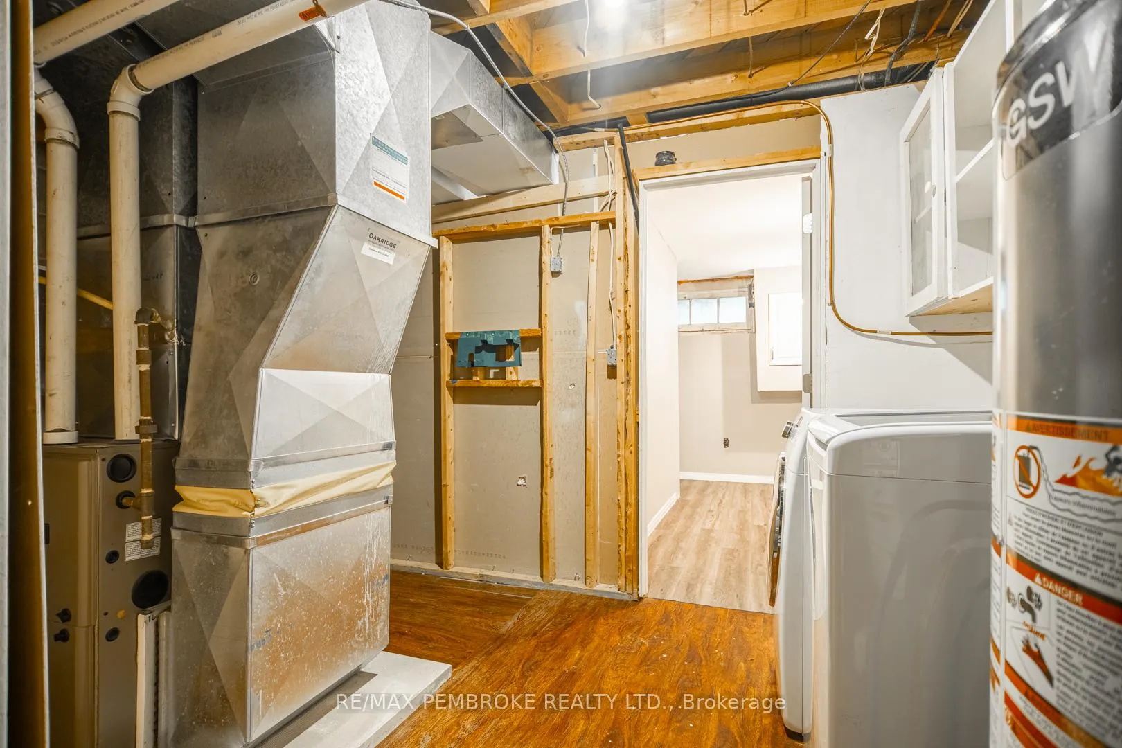 Photo 34 of 35 Mohns Avenue, Petawawa — HOMEH