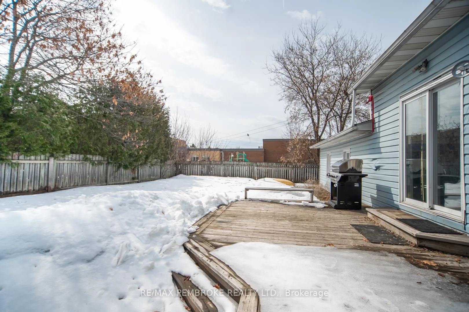 Photo 38 of 35 Mohns Avenue, Petawawa — HOMEH