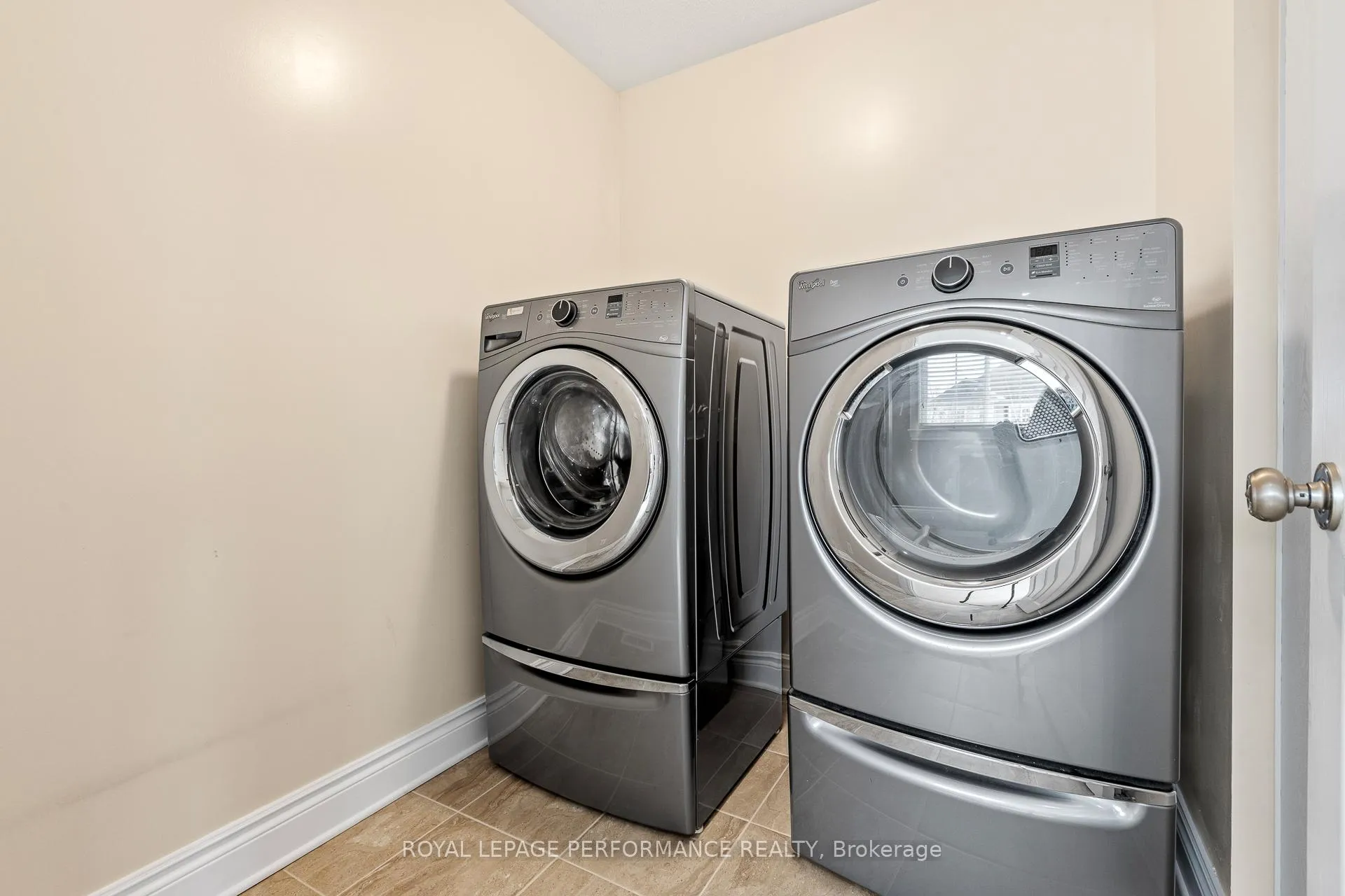Photo 20 of 200 Idlewild Private, Ottawa, Barrhaven - Stonebridge — HOMEH
