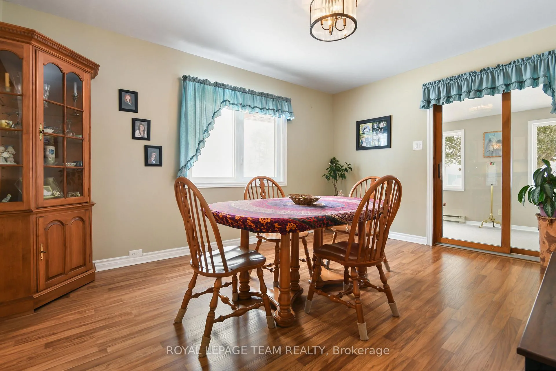 Photo 9 of 2695 Dunrobin Road, Ottawa, Kanata - Kanata (North West) — HOMEH