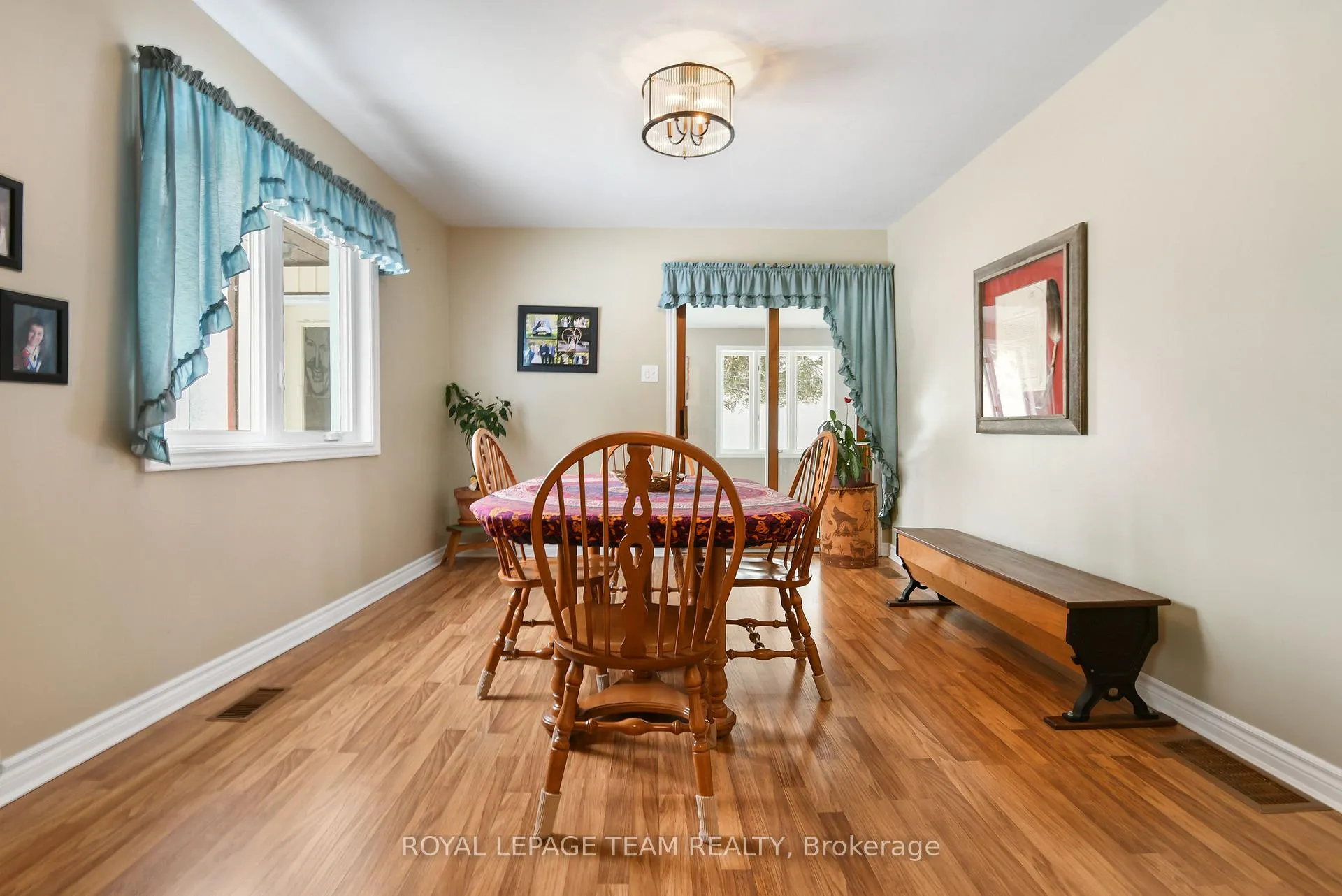 Photo 10 of 2695 Dunrobin Road, Ottawa, Kanata - Kanata (North West) — HOMEH