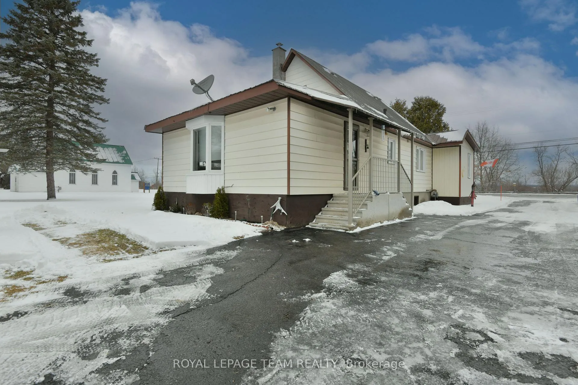 Photo 35 of 2695 Dunrobin Road, Ottawa, Kanata - Kanata (North West) — HOMEH