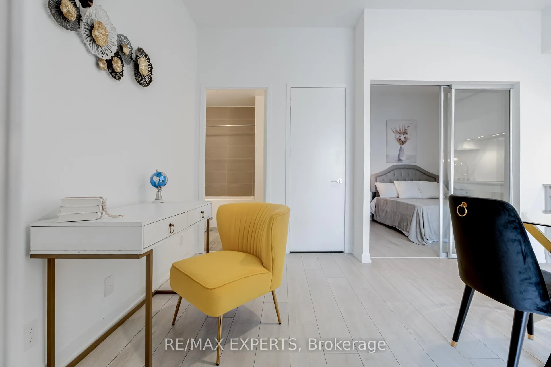 Photo 11 of Unit Th02, 9 Buttermill Avenue, Vaughan, Vaughan Corporate Centre — HOMEH