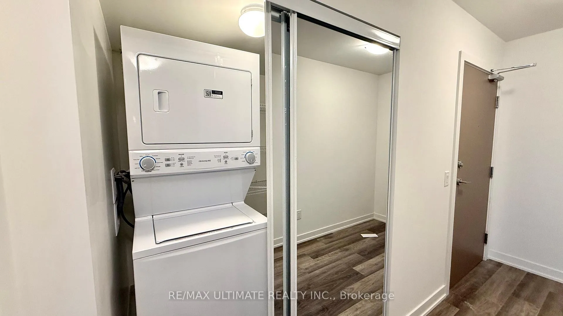 Photo 6 of Unit 1405, 1010 Sandy Beach Road, Pickering, Bay Ridges — HOMEH