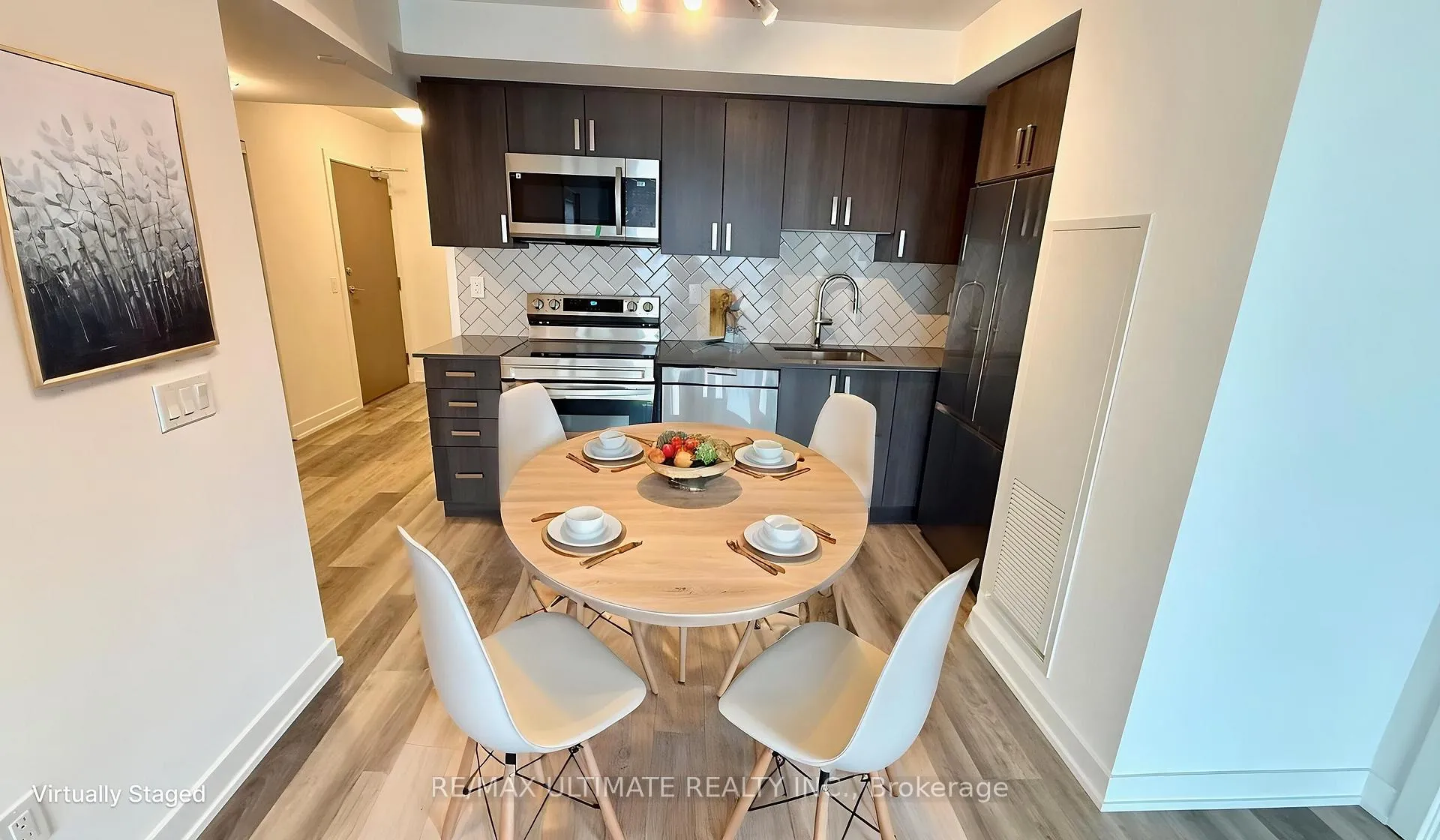Photo 8 of Unit 1405, 1010 Sandy Beach Road, Pickering, Bay Ridges — HOMEH