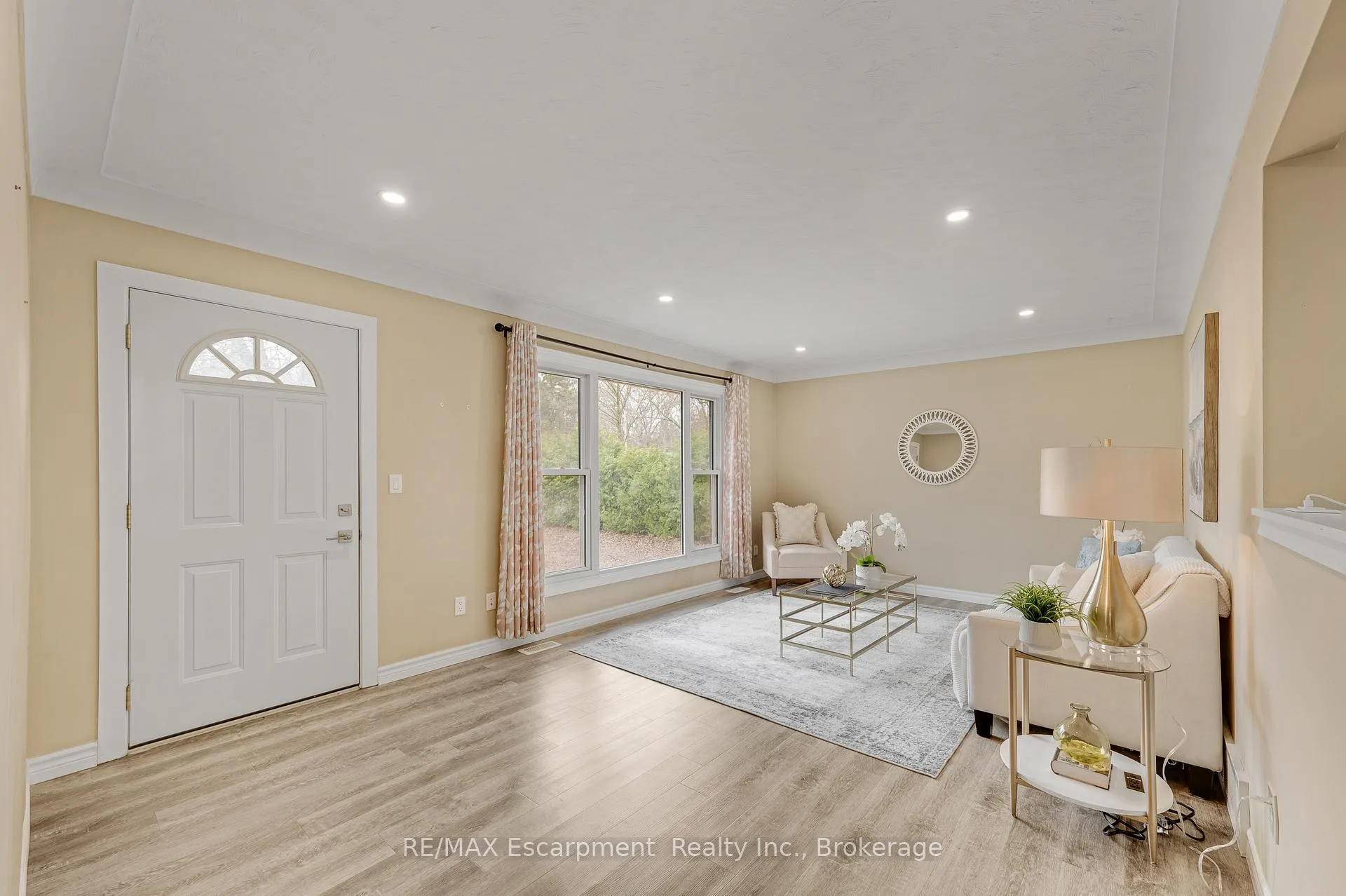 Photo 2 of 4 Lyndhurst Avenue, Norfolk, Pine Grove — HOMEH