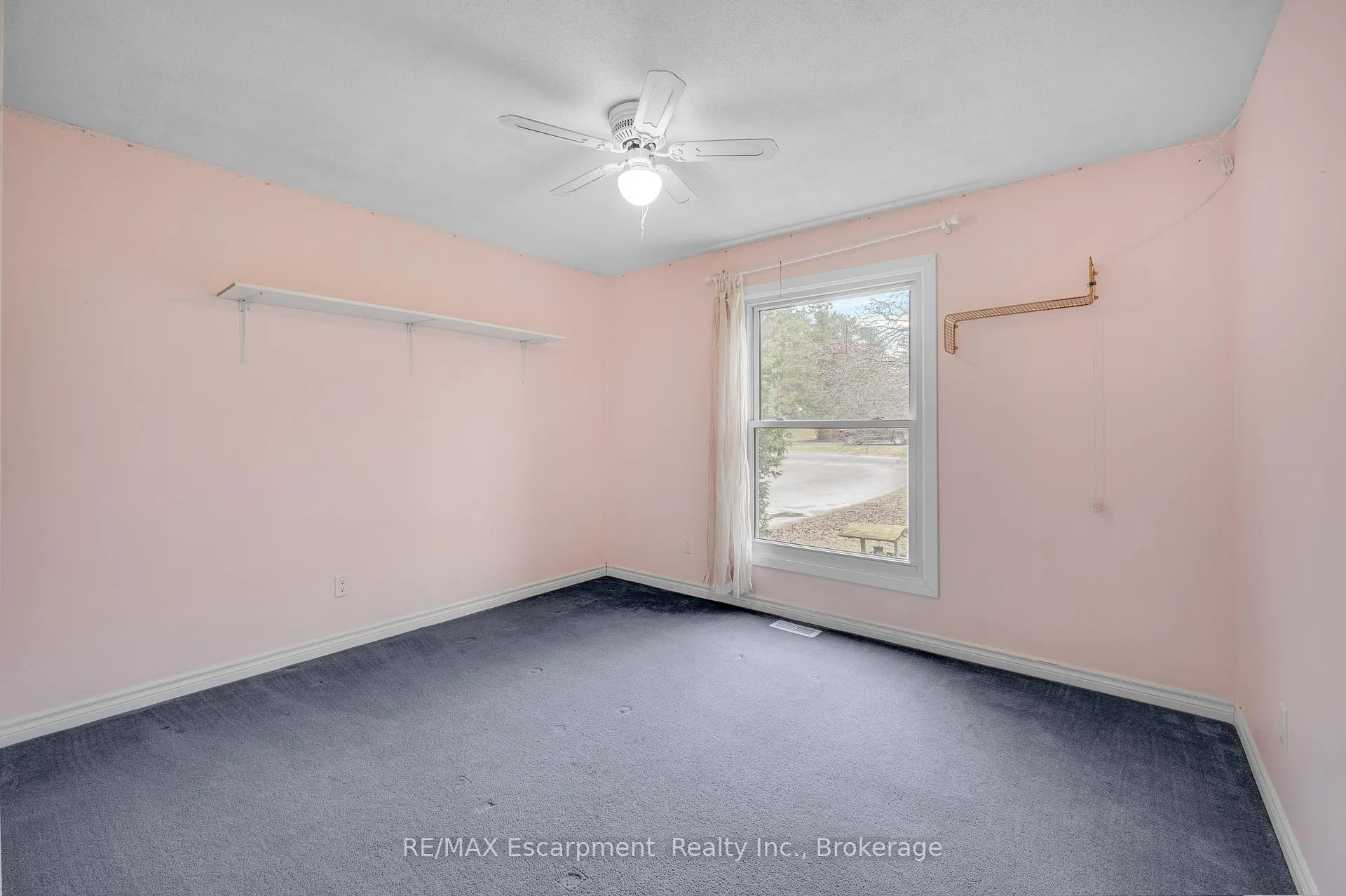 Photo 12 of 4 Lyndhurst Avenue, Norfolk, Pine Grove — HOMEH