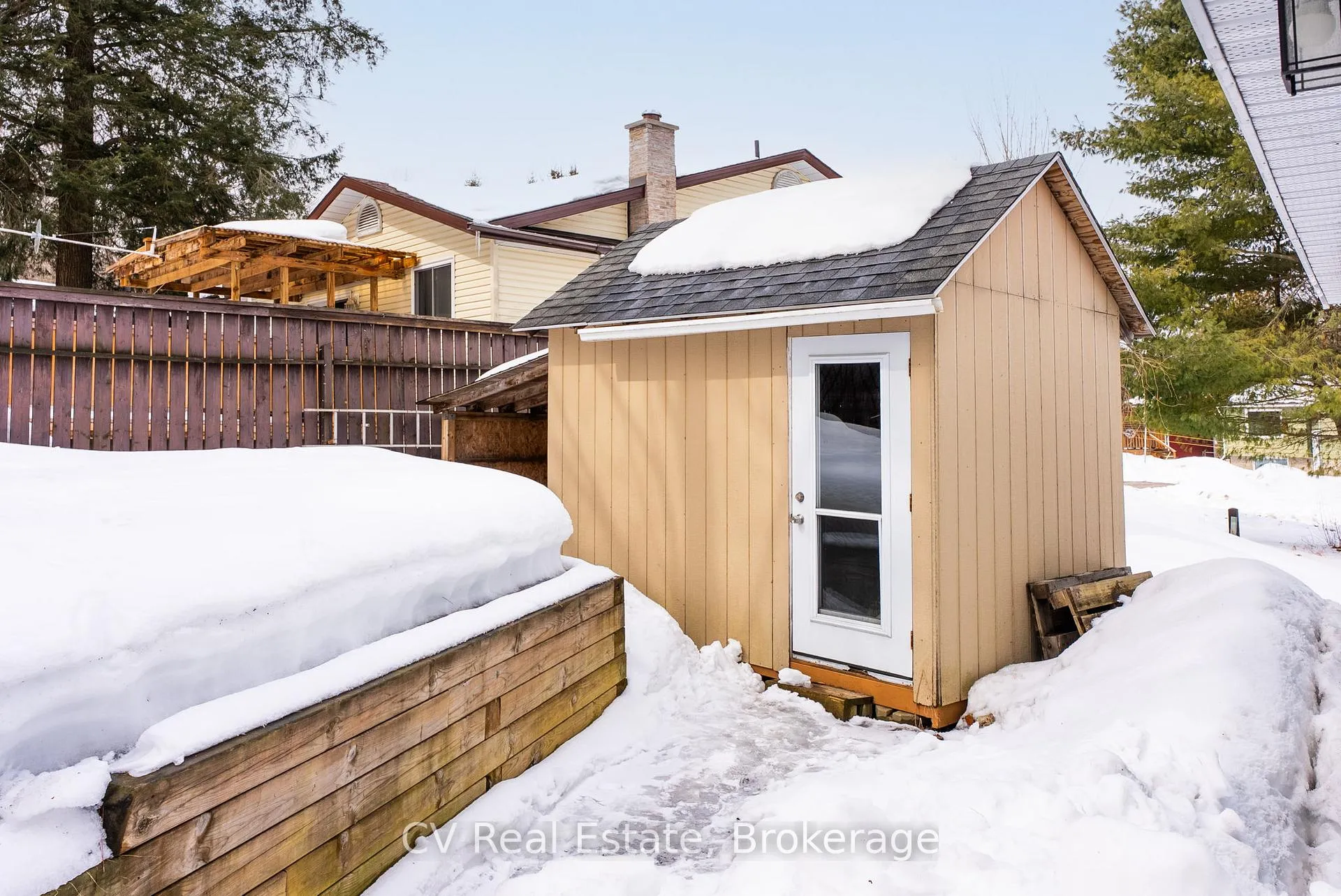 Photo 35 of 165 Watson Lane, Gravenhurst, Muskoka (S) — HOMEH