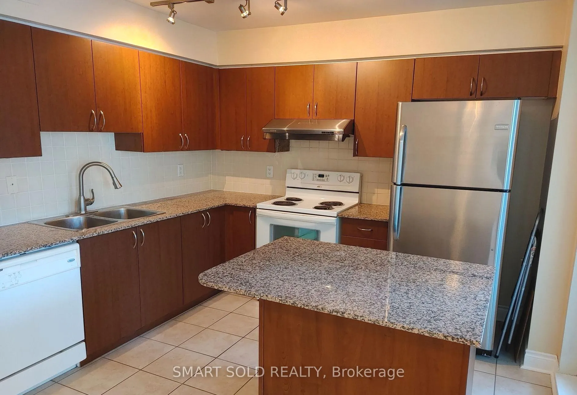 Photo 13 of Unit 702, 75 South Town Centre Boulevard, Markham, Unionville — HOMEH