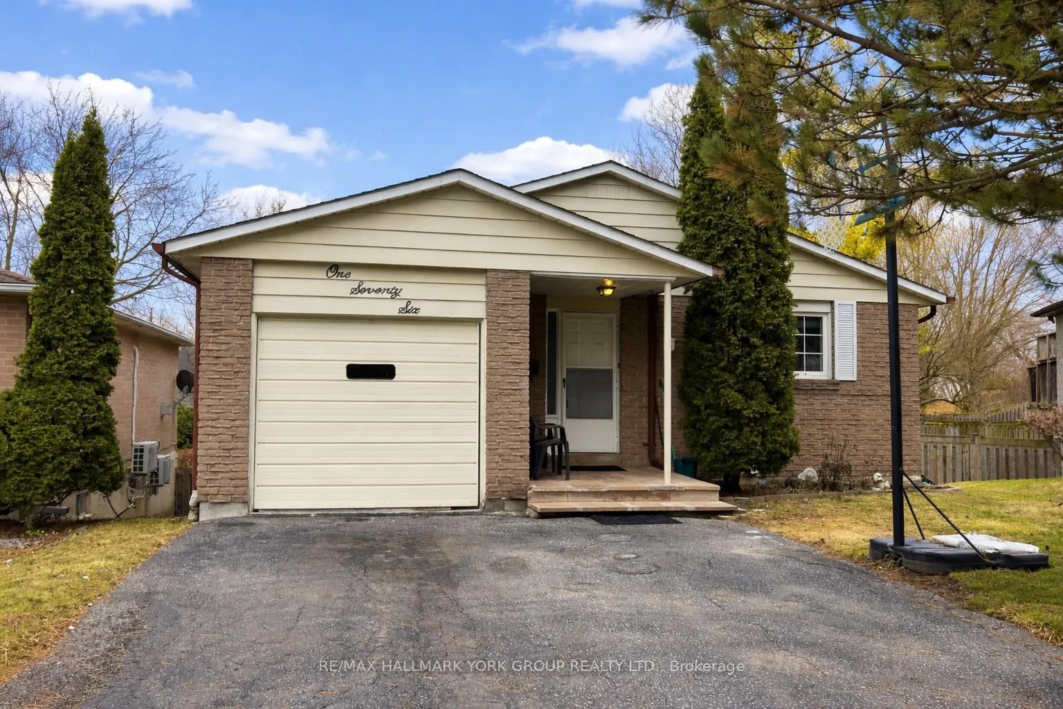 Photo 1 of 176 Robinson Drive, Newmarket, Central Newmarket — HOMEH