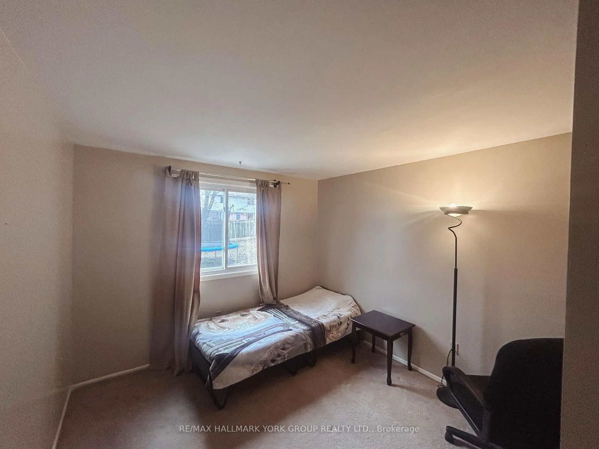 Photo 10 of 176 Robinson Drive, Newmarket, Central Newmarket — HOMEH