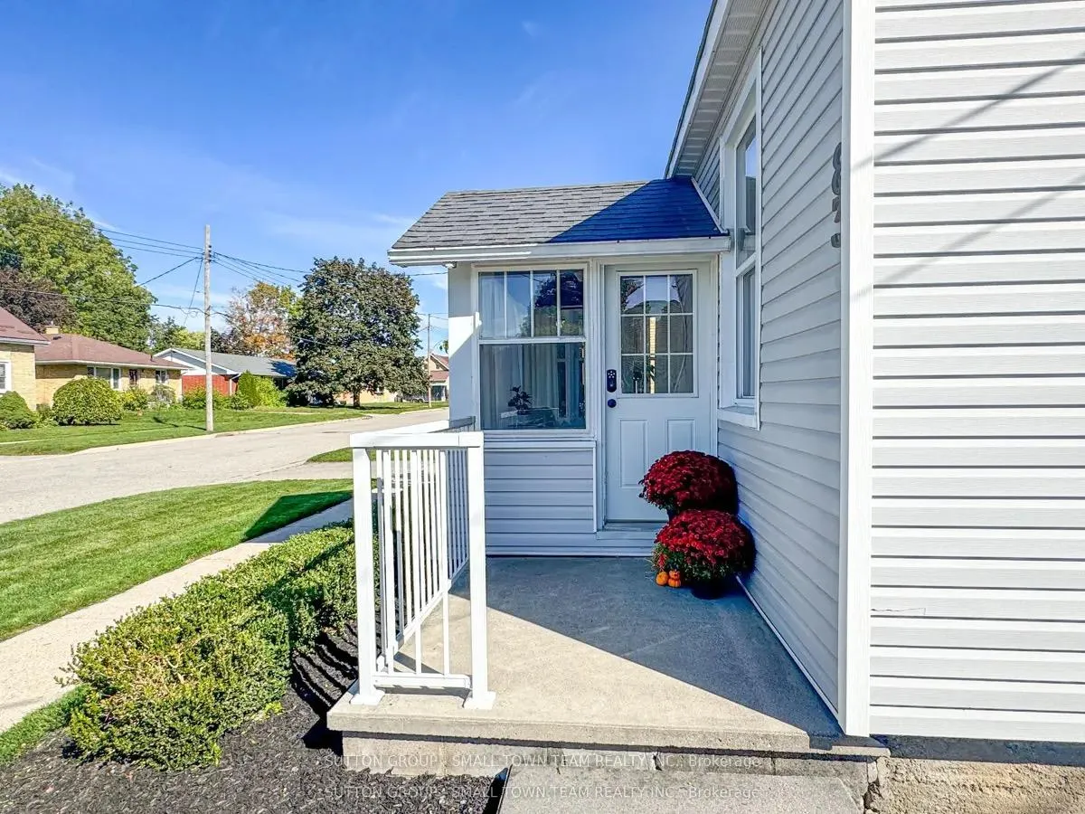 Photo 3 of 83 John Street W, South Huron, Exeter — HOMEH