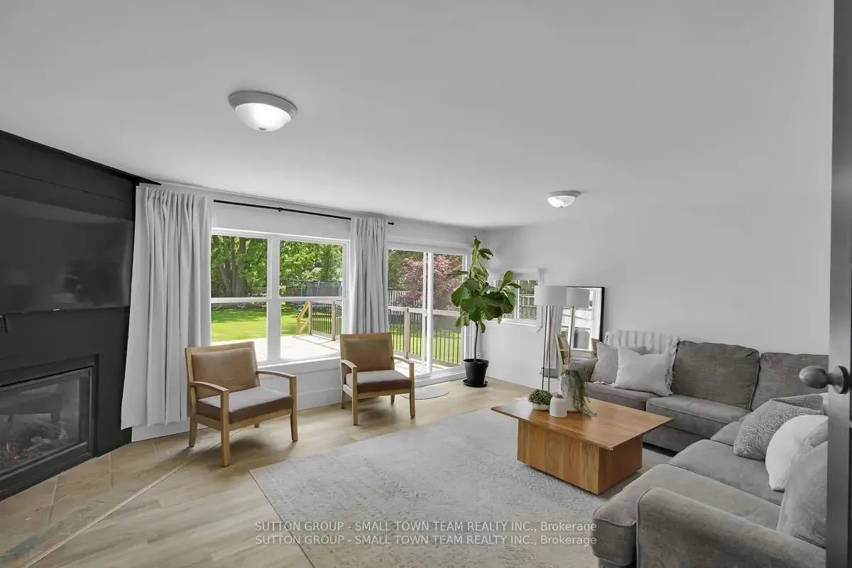 Photo 16 of 83 John Street W, South Huron, Exeter — HOMEH