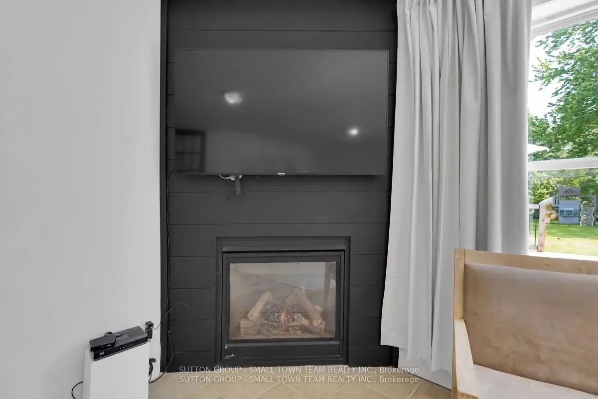 Photo 18 of 83 John Street W, South Huron, Exeter — HOMEH