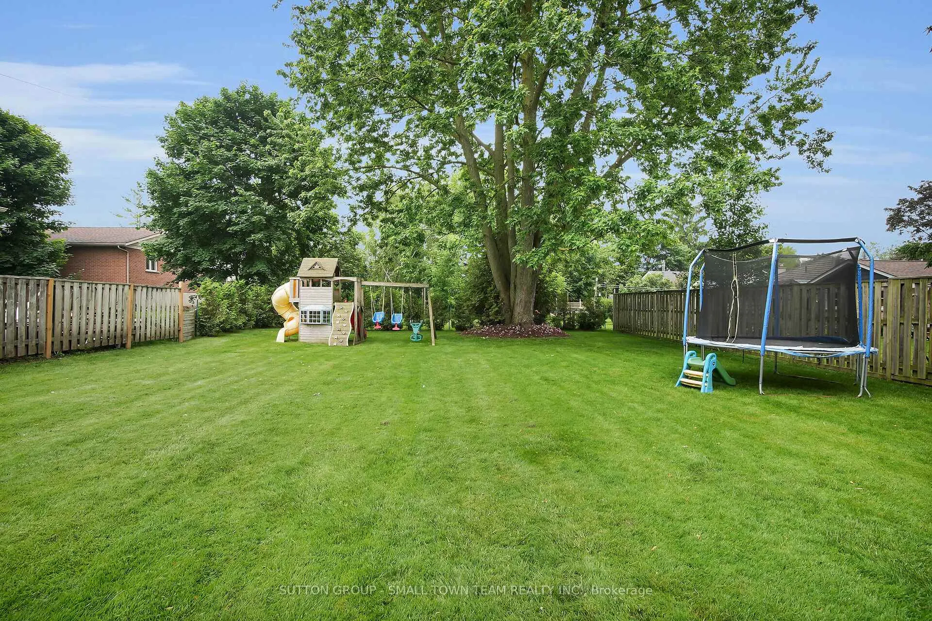 Photo 35 of 83 John Street W, South Huron, Exeter — HOMEH