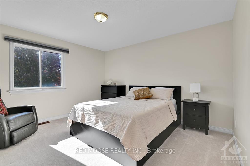 Photo 10 of 51 Allanford Avenue, Ottawa, Hunt Club Park/Greenboro — HOMEH