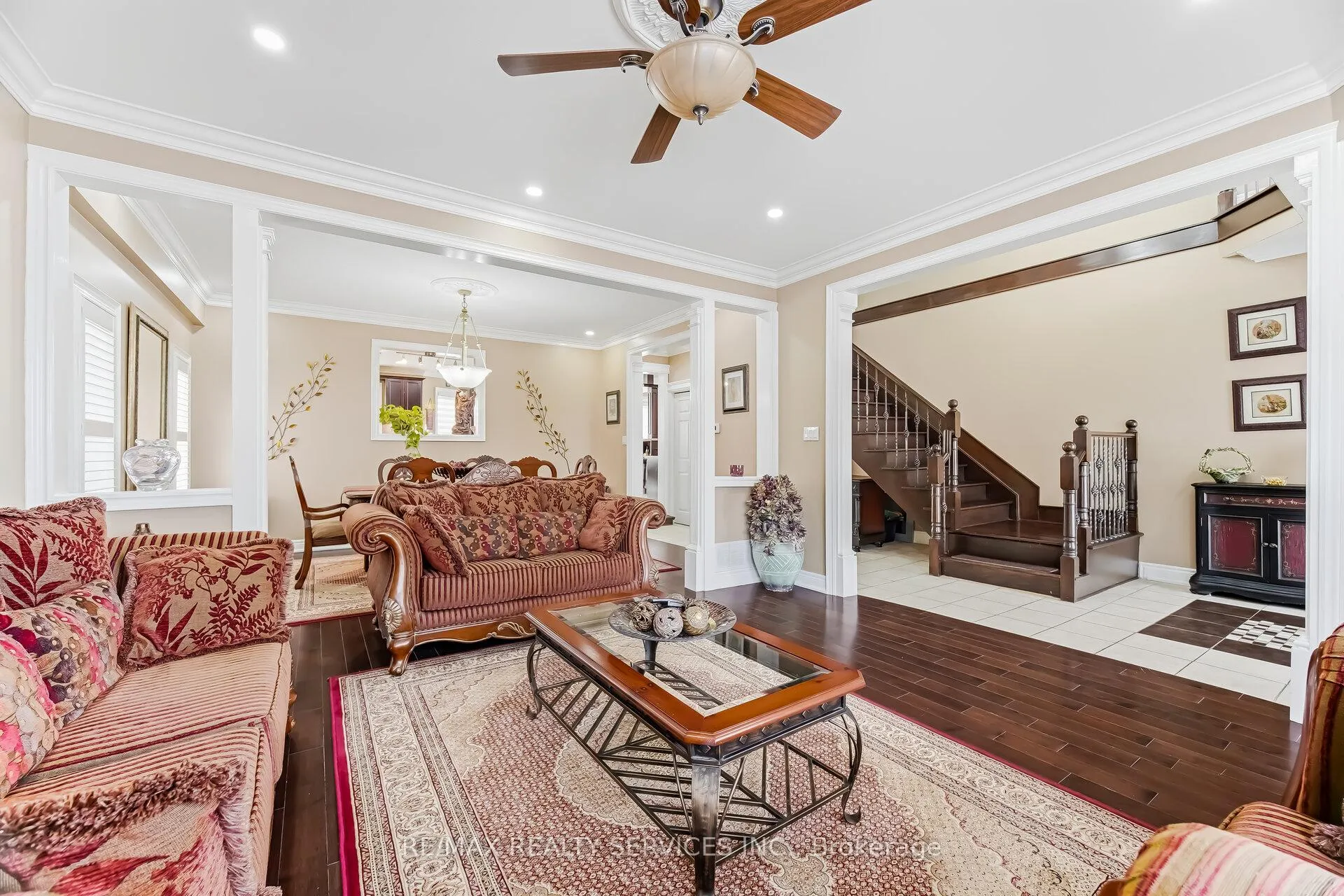 Photo 10 of 7 Waltham Drive, Etobicoke, Thistletown-Beaumonde Heights — HOMEH