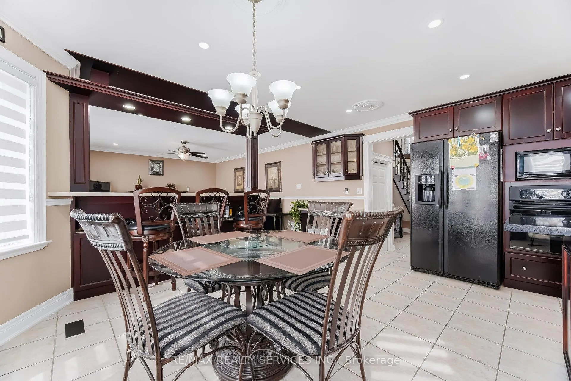 Photo 16 of 7 Waltham Drive, Etobicoke, Thistletown-Beaumonde Heights — HOMEH