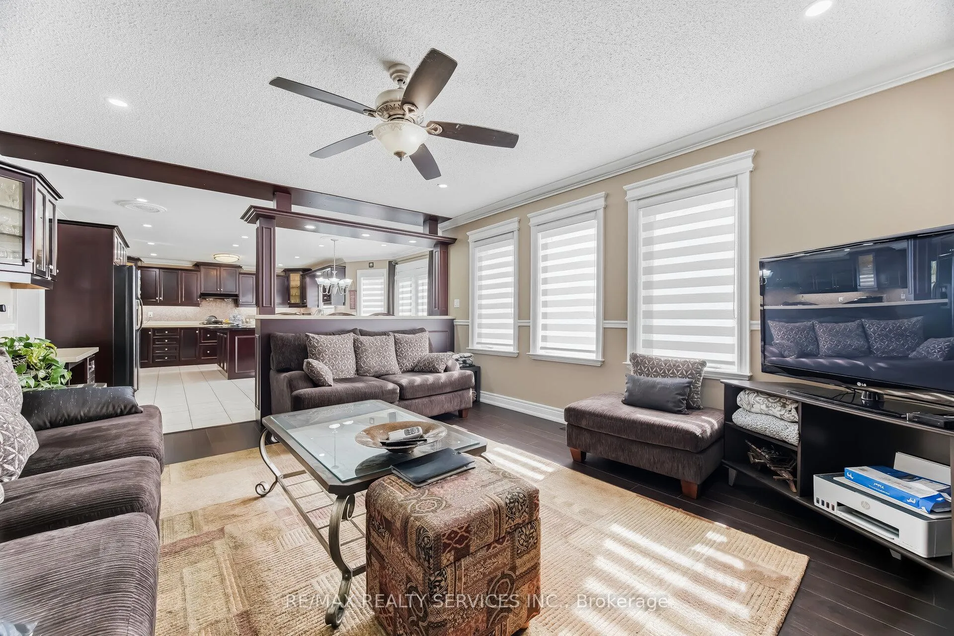 Photo 18 of 7 Waltham Drive, Etobicoke, Thistletown-Beaumonde Heights — HOMEH
