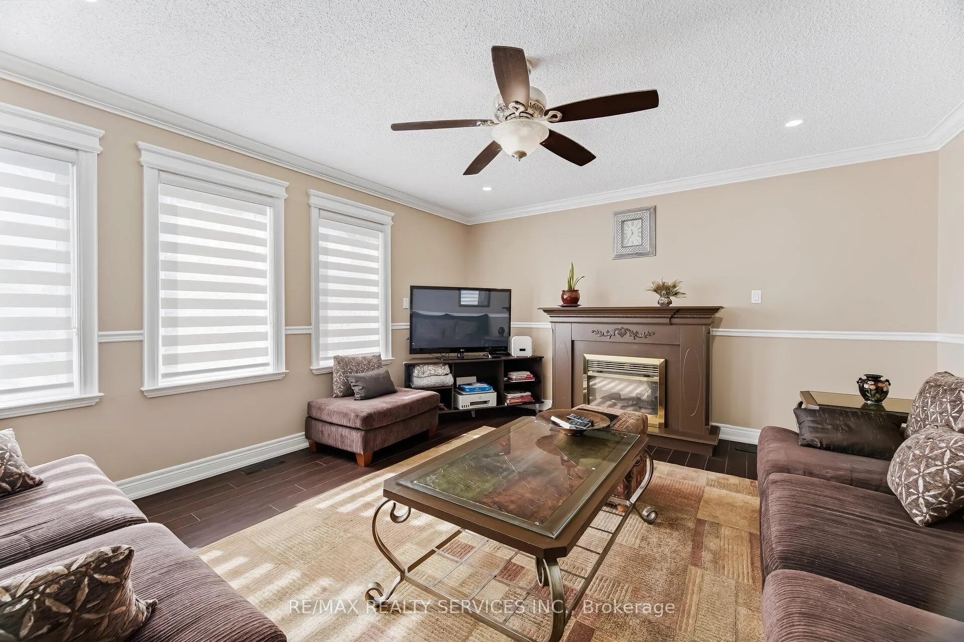 Photo 19 of 7 Waltham Drive, Etobicoke, Thistletown-Beaumonde Heights — HOMEH