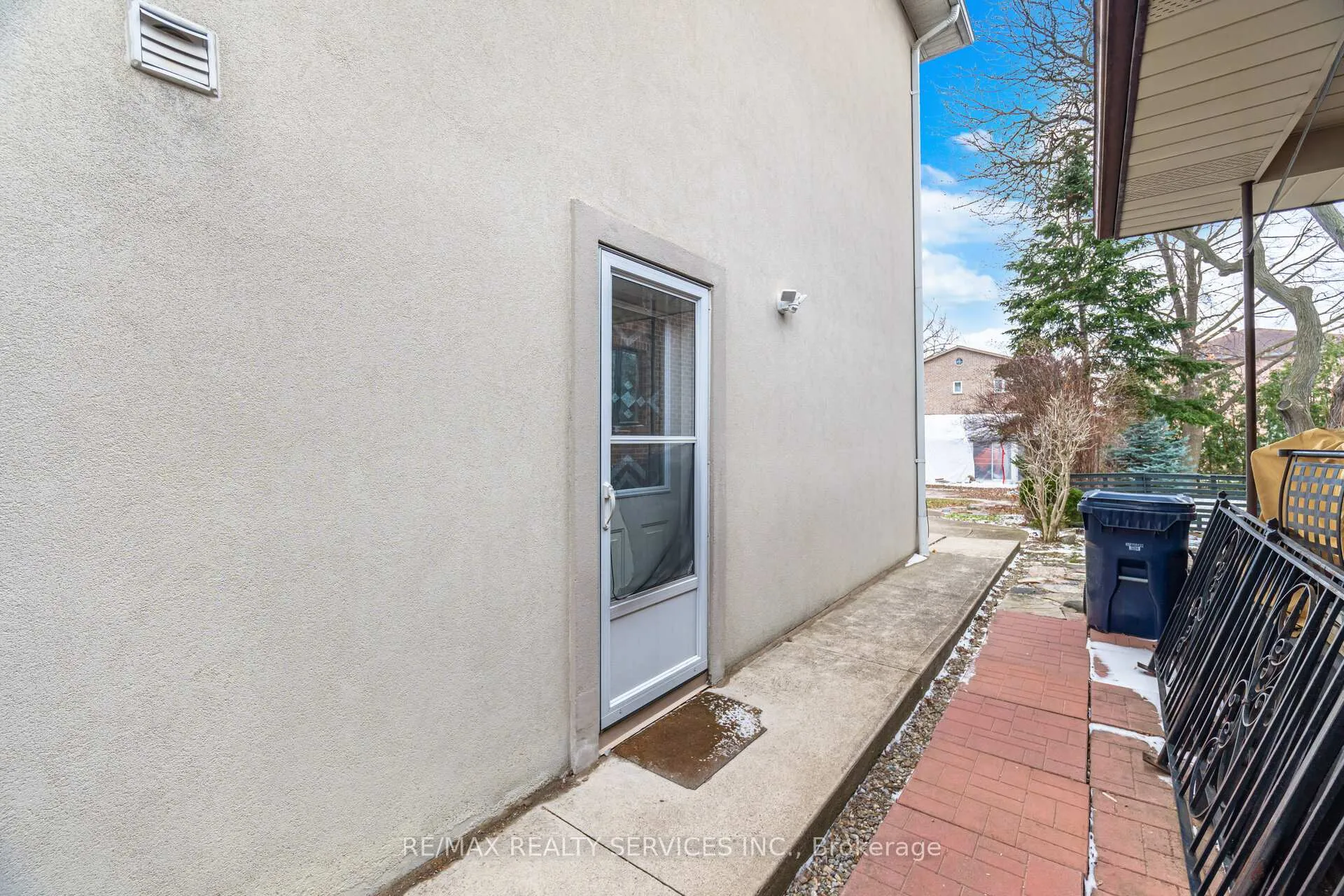 Photo 49 of 7 Waltham Drive, Etobicoke, Thistletown-Beaumonde Heights — HOMEH
