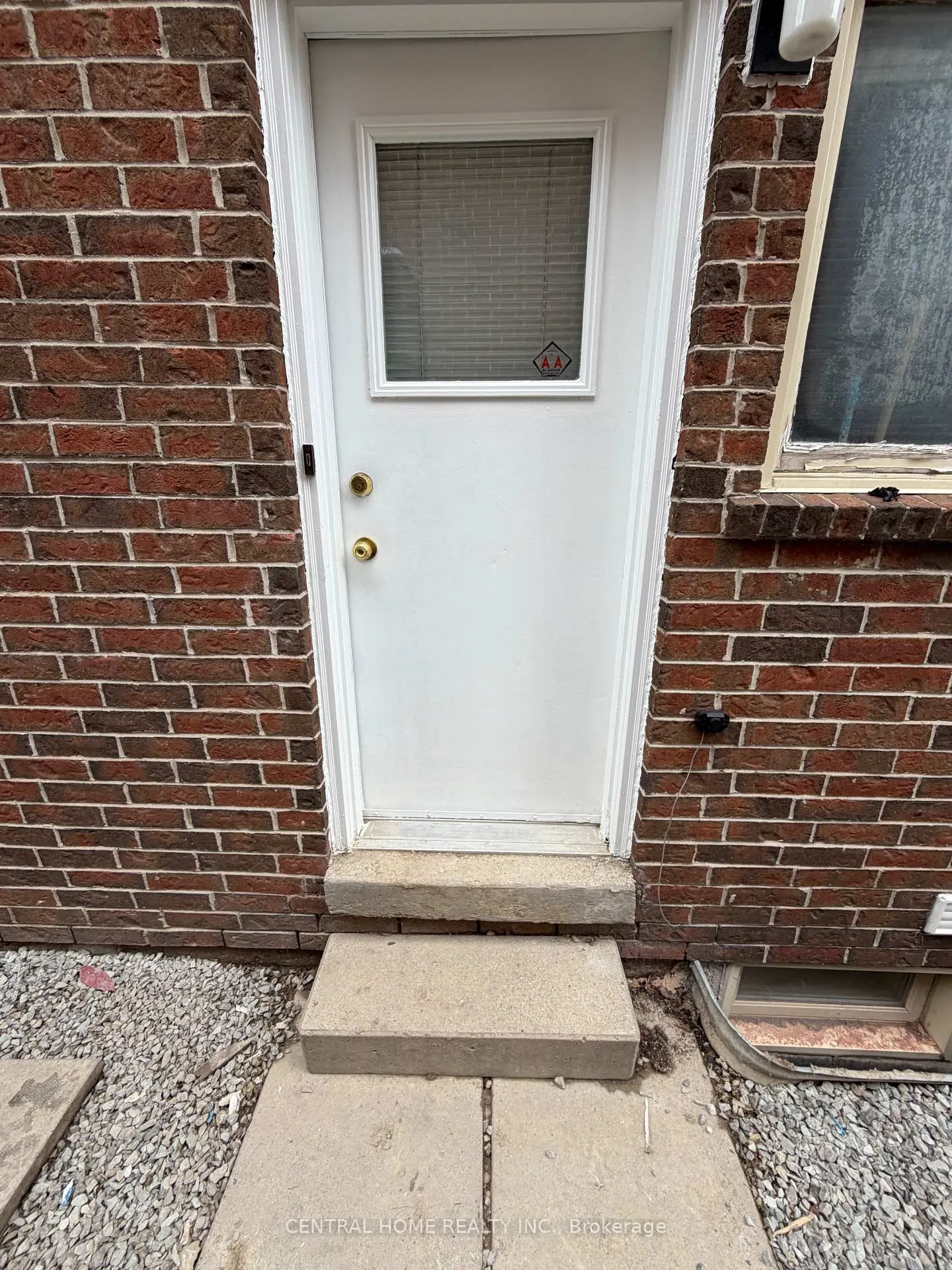 Photo 4 of 229 Spring Gate Boulevard, Vaughan, Crestwood-Springfarm-Yorkhill — HOMEH
