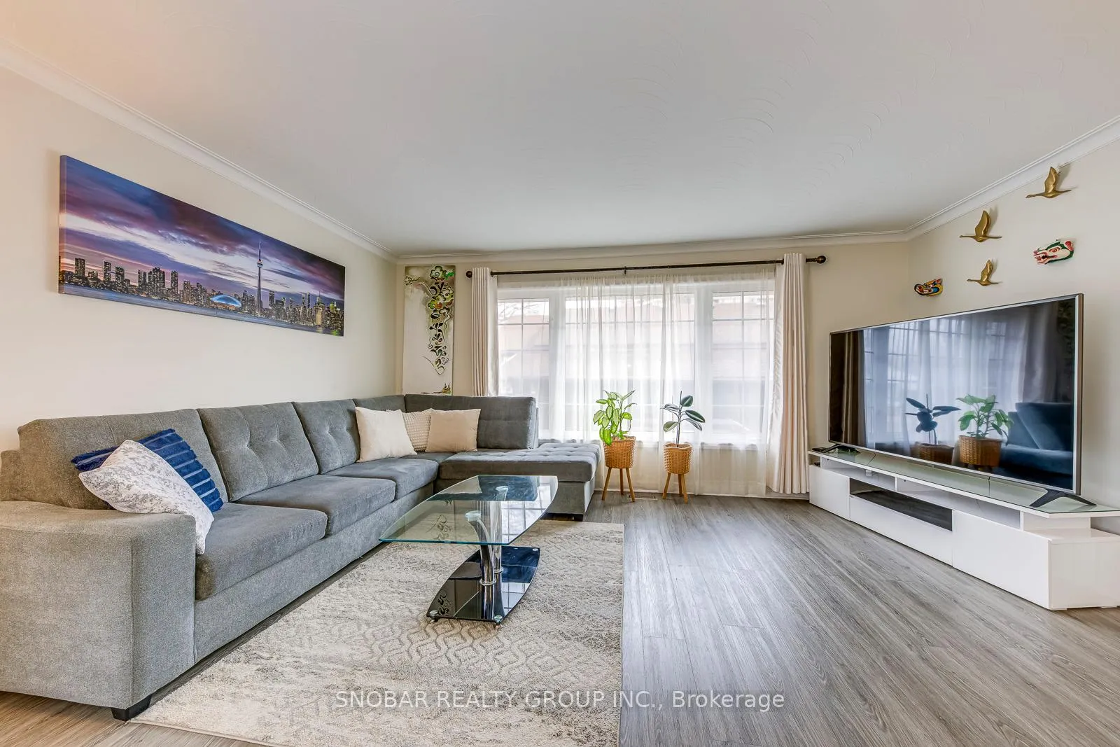 Photo 4 of 97 Westhampton Drive, Etobicoke, Kingsview Village-The Westway — HOMEH