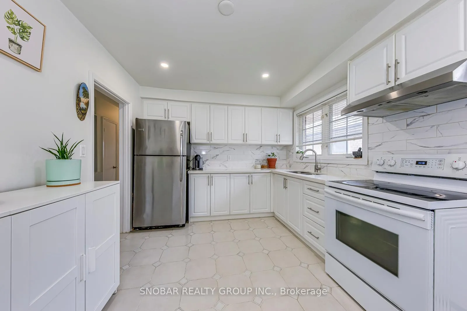 Photo 9 of 97 Westhampton Drive, Etobicoke, Kingsview Village-The Westway — HOMEH