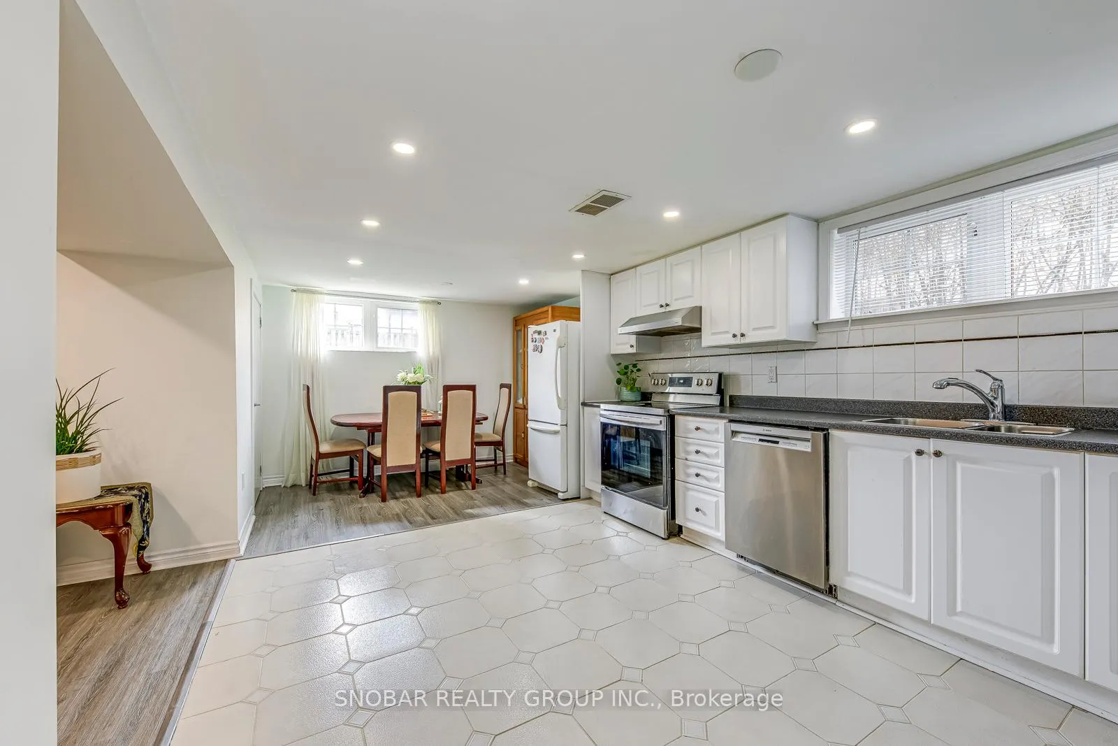 Photo 16 of 97 Westhampton Drive, Etobicoke, Kingsview Village-The Westway — HOMEH