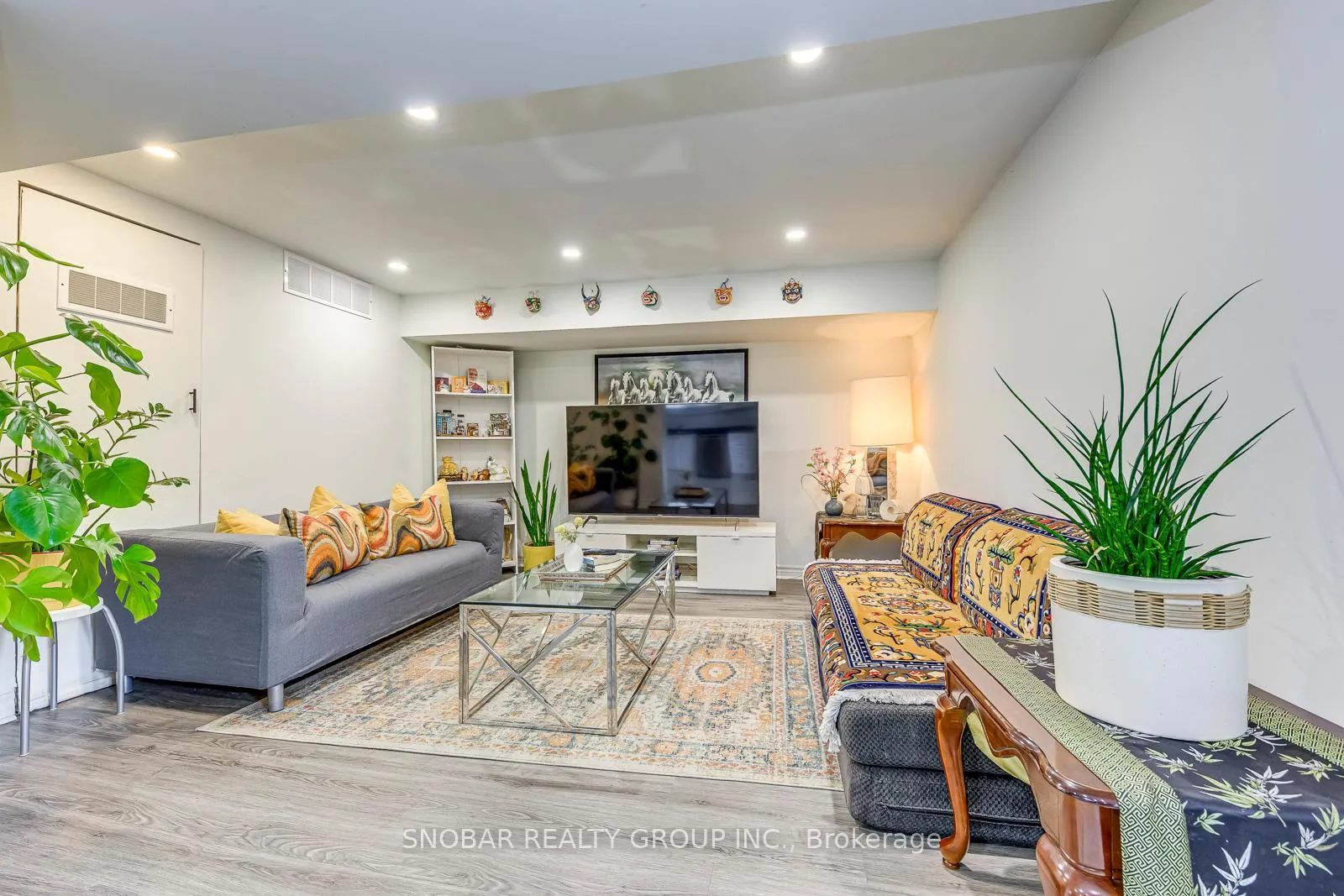 Photo 21 of 97 Westhampton Drive, Etobicoke, Kingsview Village-The Westway — HOMEH
