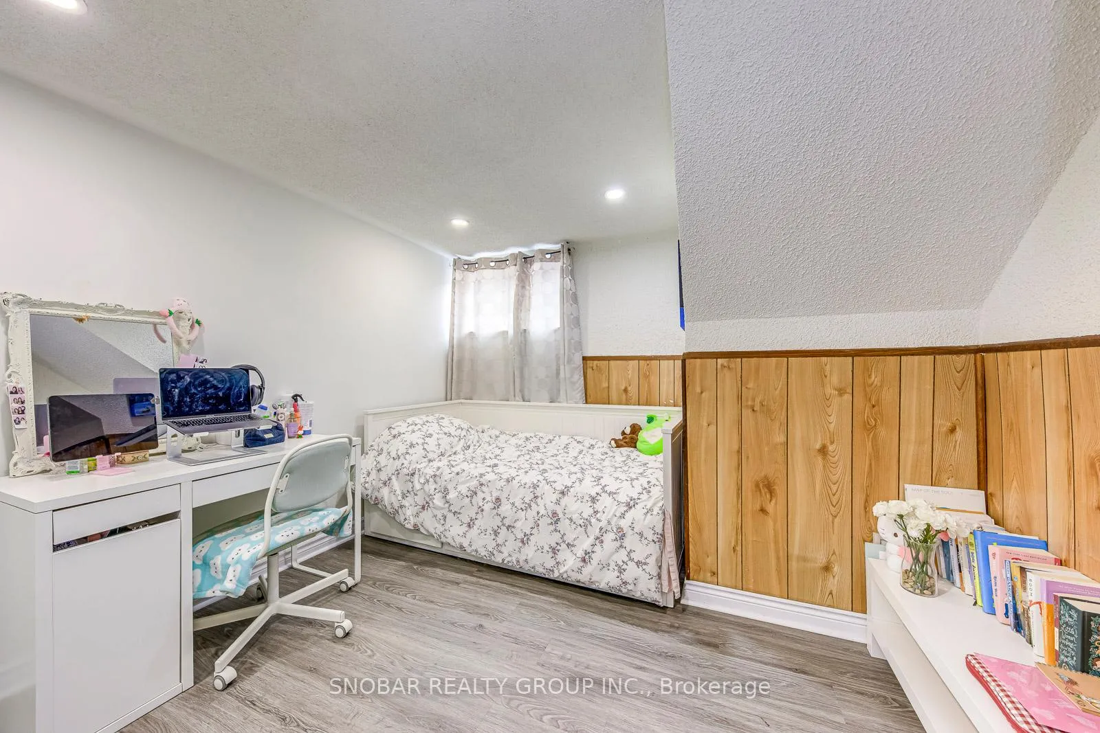 Photo 25 of 97 Westhampton Drive, Etobicoke, Kingsview Village-The Westway — HOMEH
