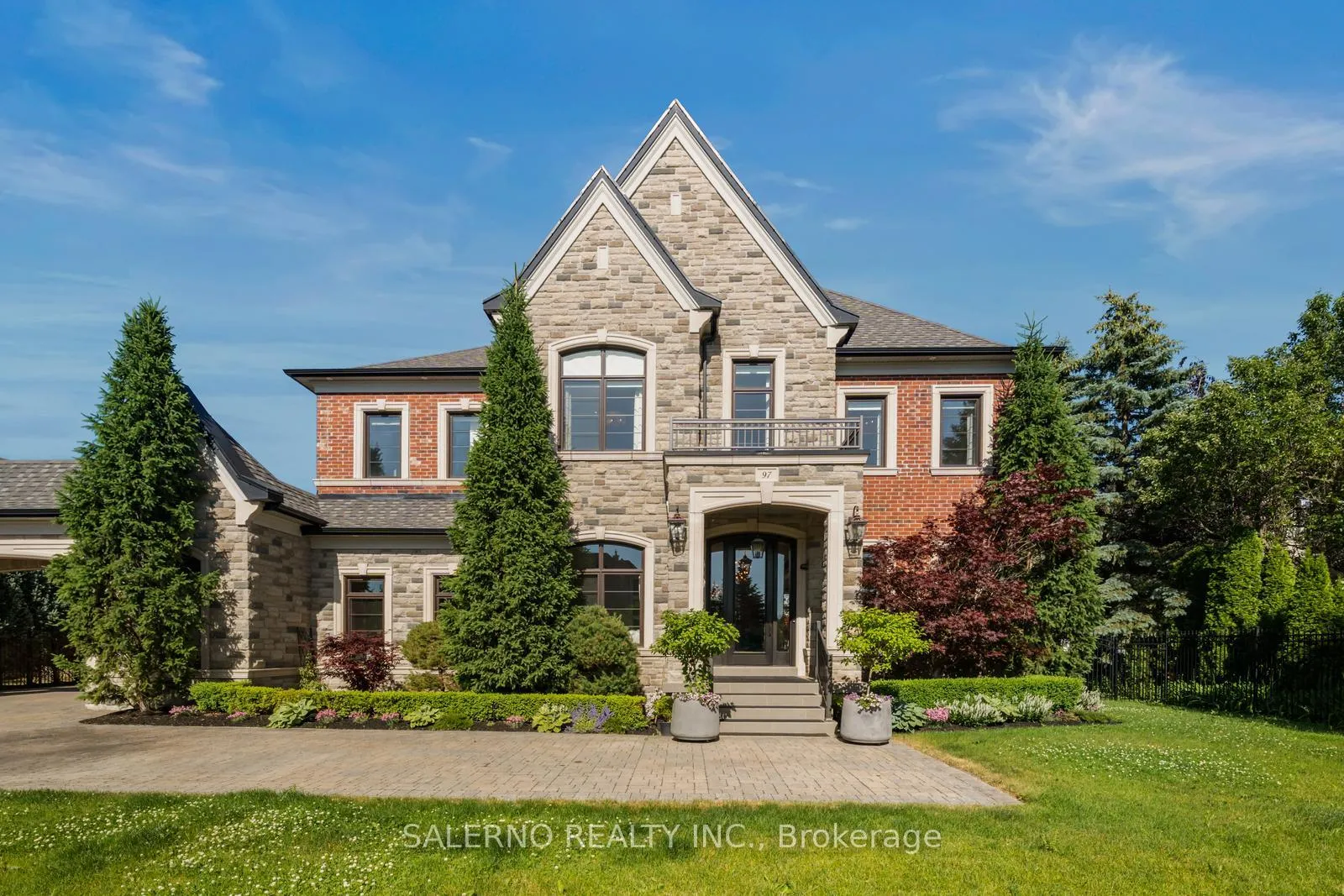Photo 7 of 97 Carmichael Crescent, King, King City — HOMEH