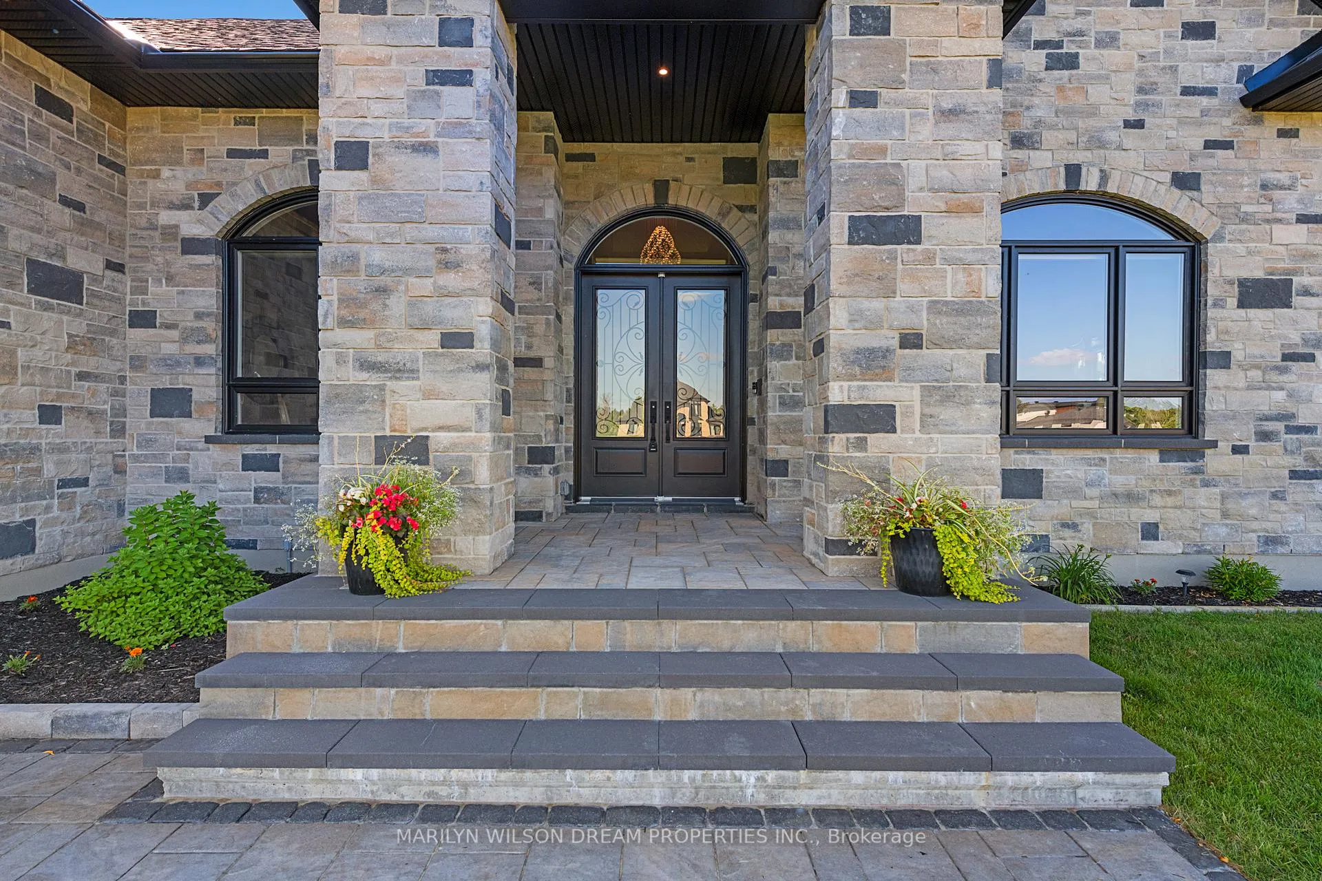 Photo 2 of 324 Hedley Way, Ottawa, Kanata - Kanata (North West) — HOMEH