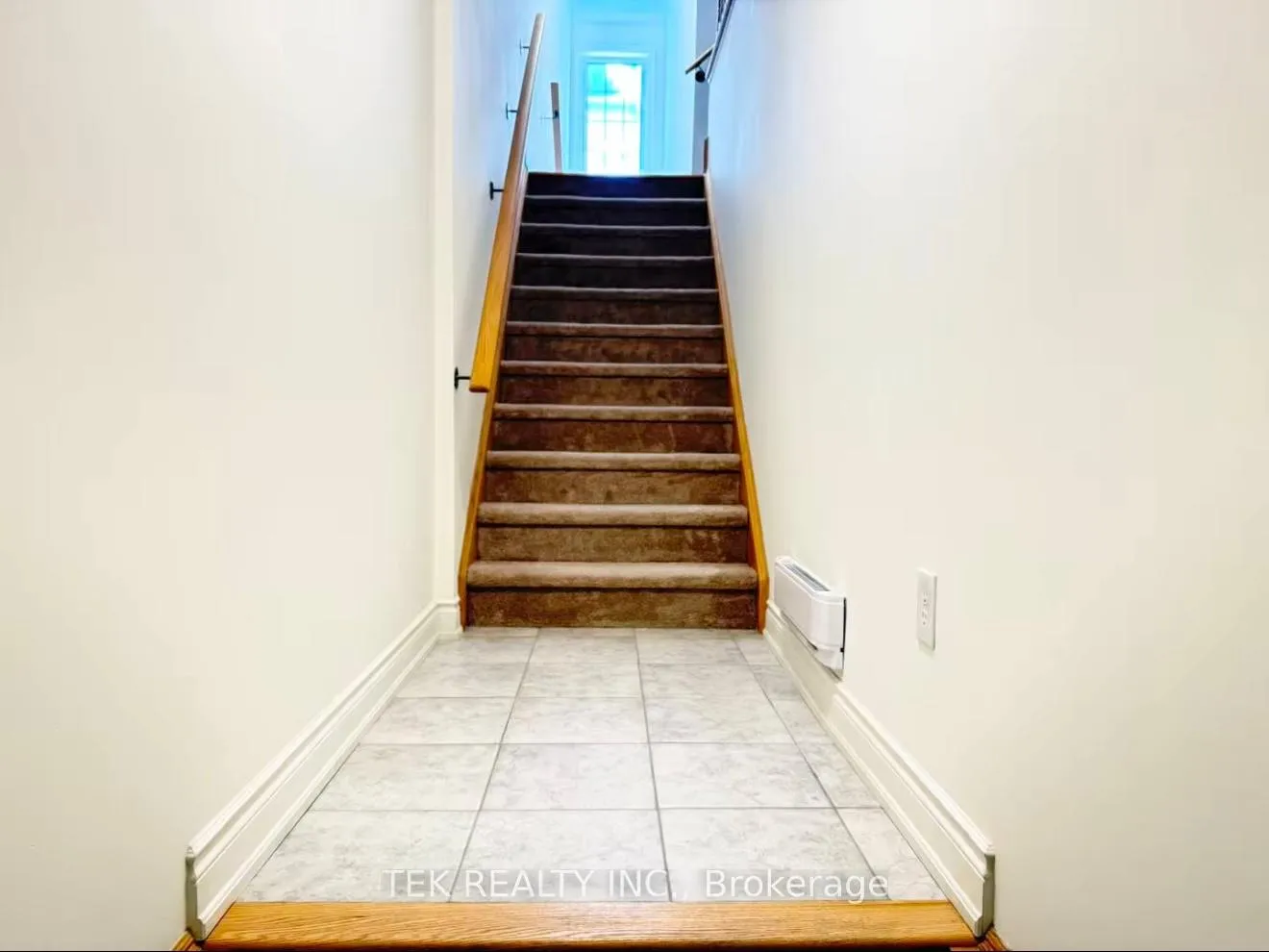 Photo 3 of Unit 480, 2283 Chevron Prince Path, Oshawa, Windfields — HOMEH