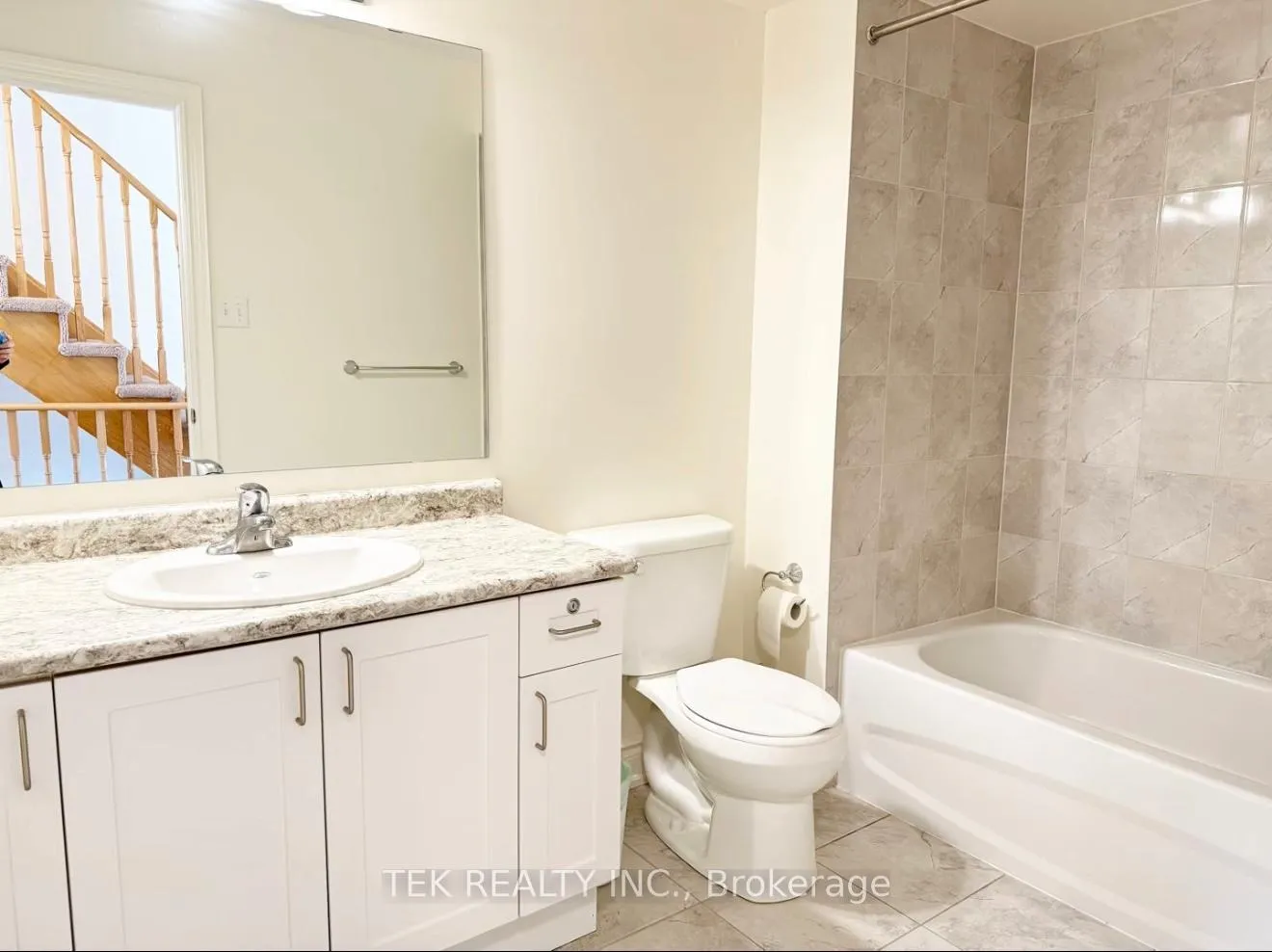 Photo 14 of Unit 480, 2283 Chevron Prince Path, Oshawa, Windfields — HOMEH