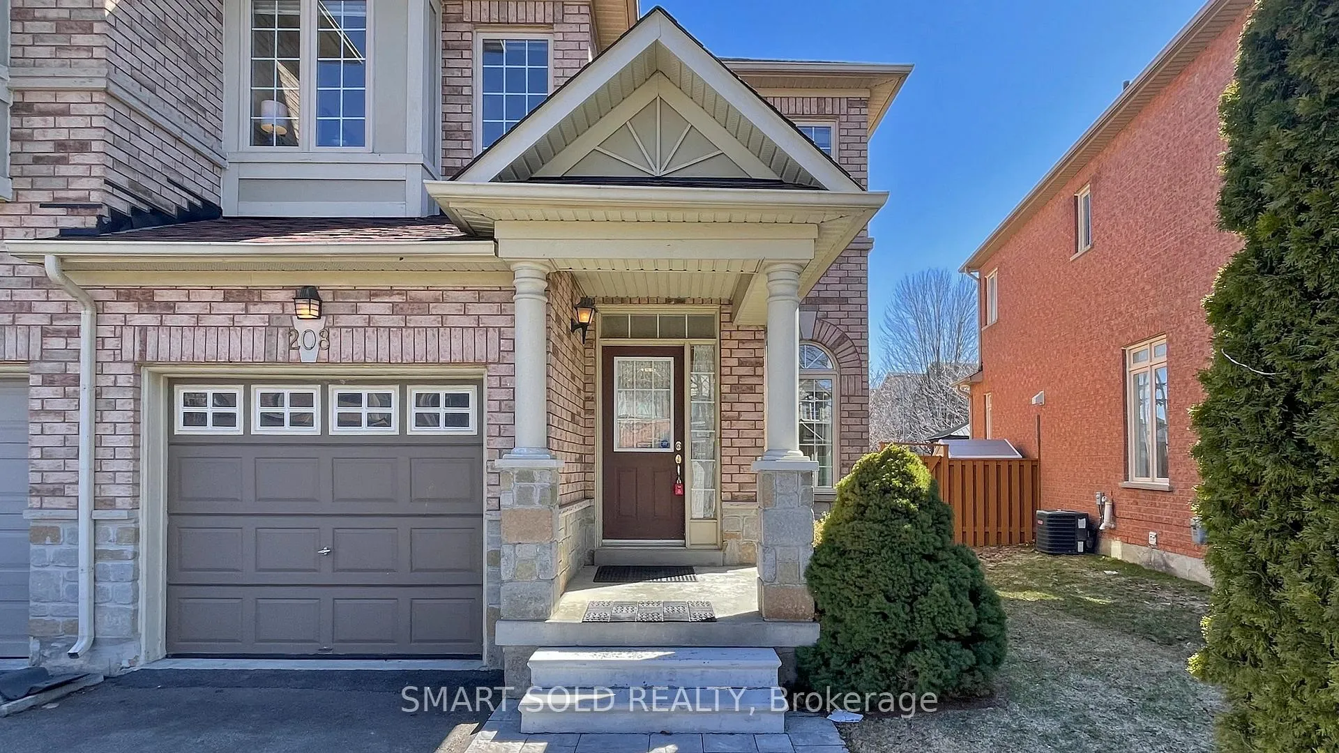 Photo 2 of 208 Cabernet Road, Vaughan, Patterson — HOMEH