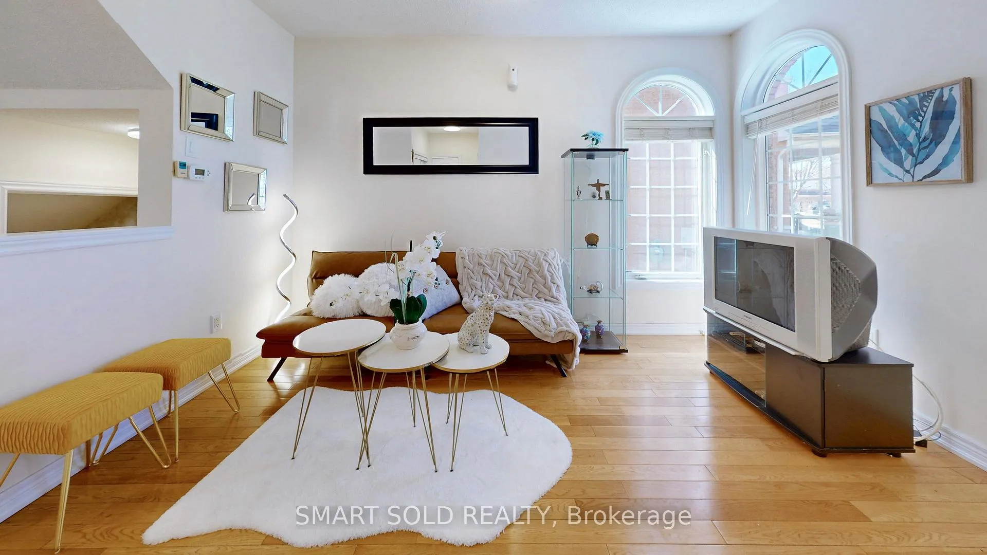 Photo 4 of 208 Cabernet Road, Vaughan, Patterson — HOMEH