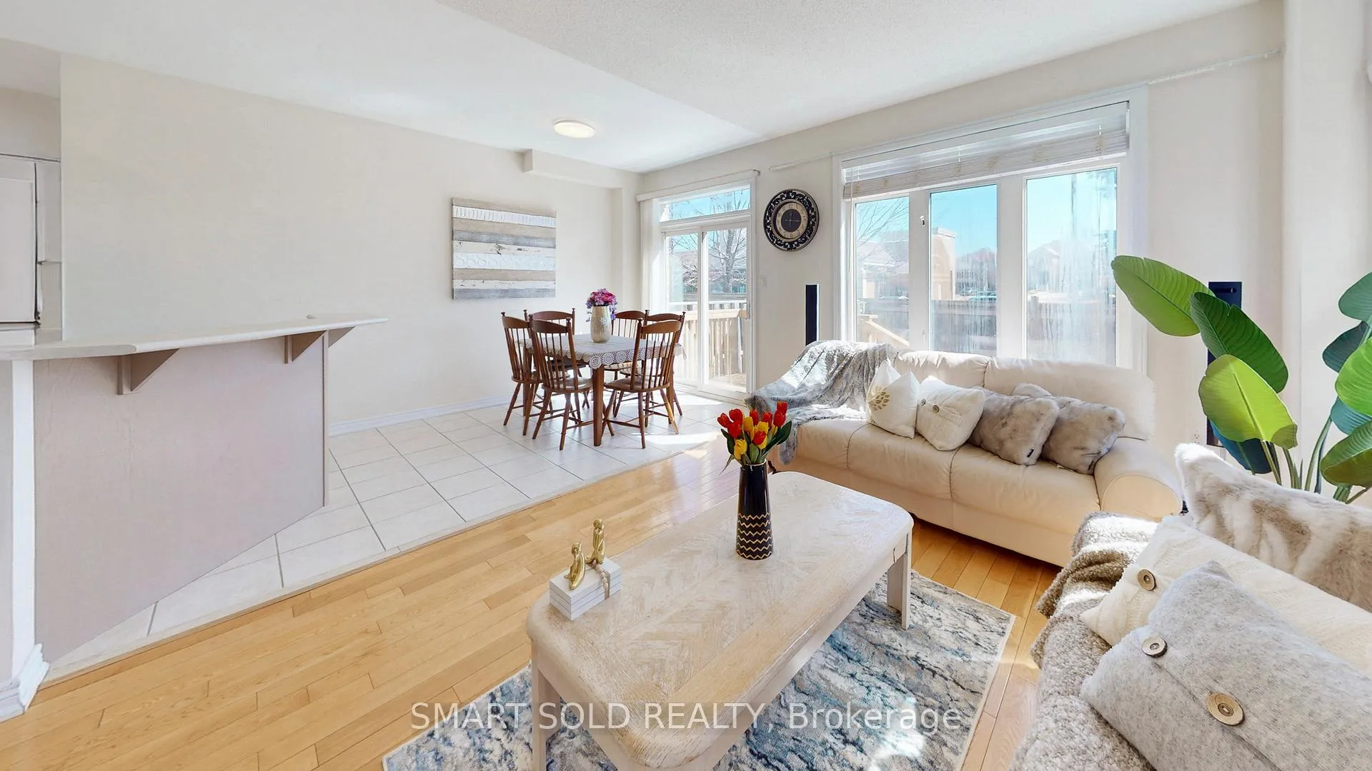 Photo 8 of 208 Cabernet Road, Vaughan, Patterson — HOMEH
