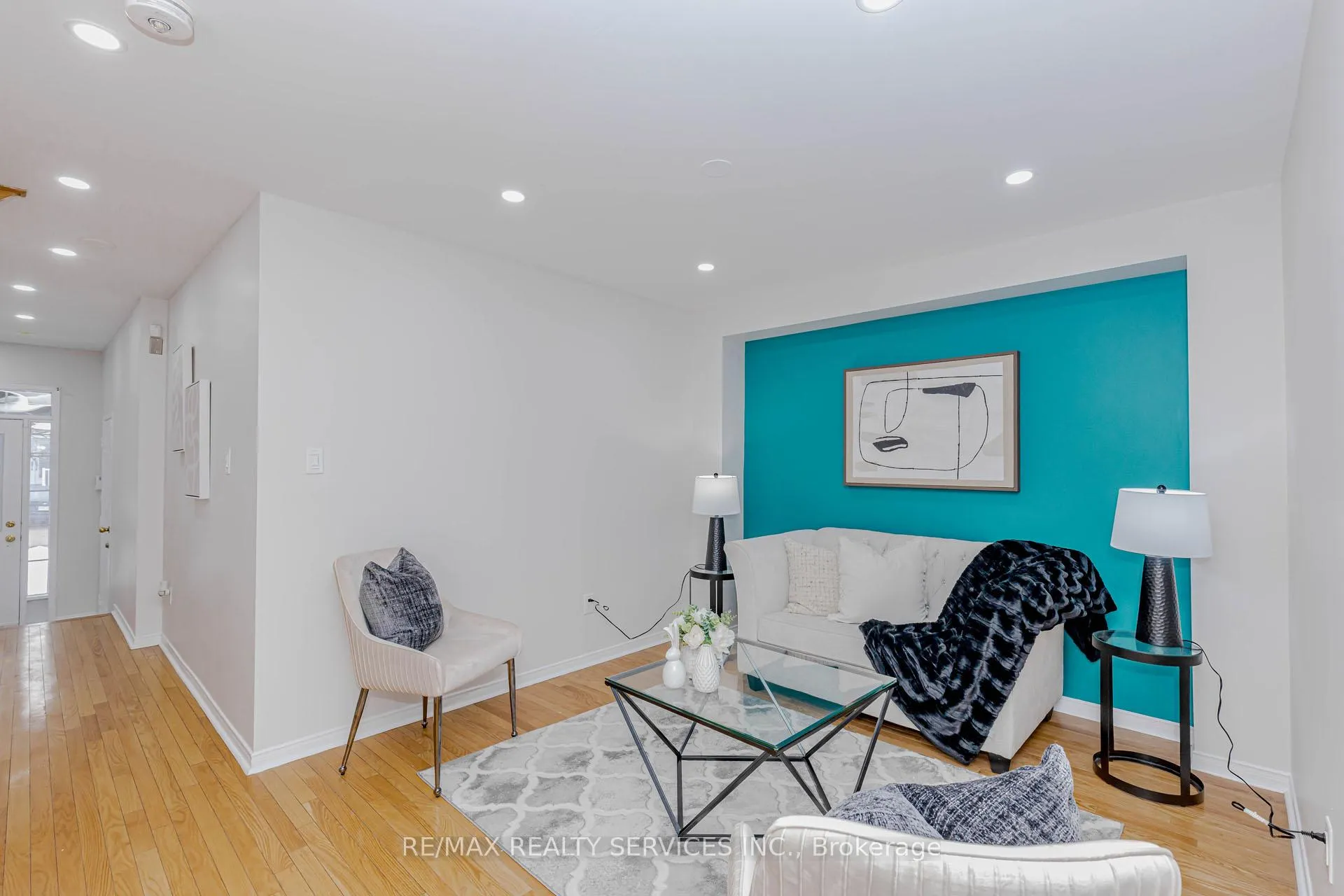 Photo 6 of 102 Sand Cherry Crescent, Brampton, Sandringham-Wellington — HOMEH