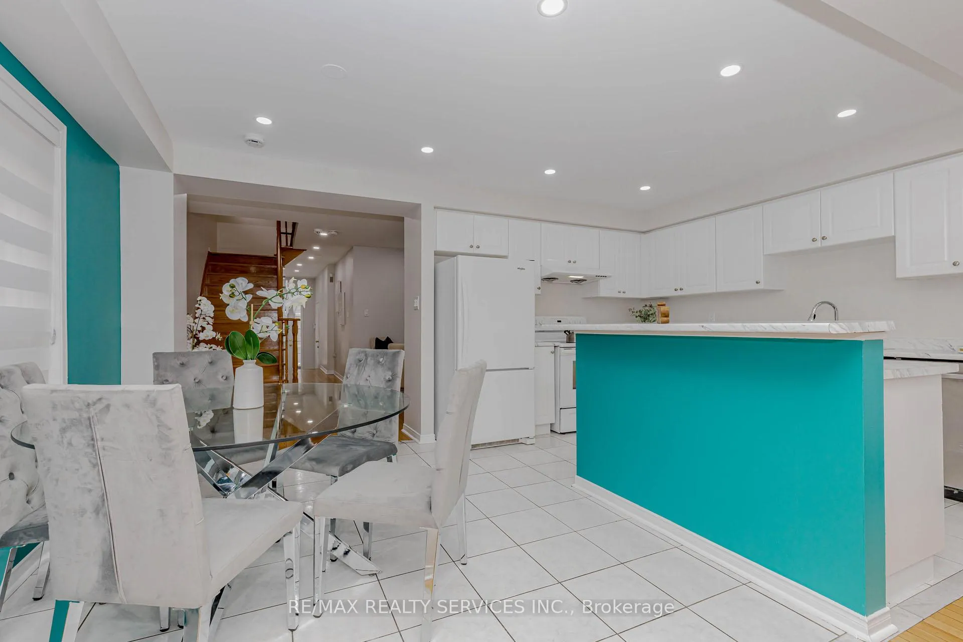 Photo 10 of 102 Sand Cherry Crescent, Brampton, Sandringham-Wellington — HOMEH