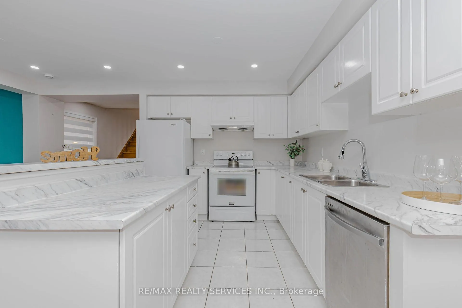 Photo 12 of 102 Sand Cherry Crescent, Brampton, Sandringham-Wellington — HOMEH