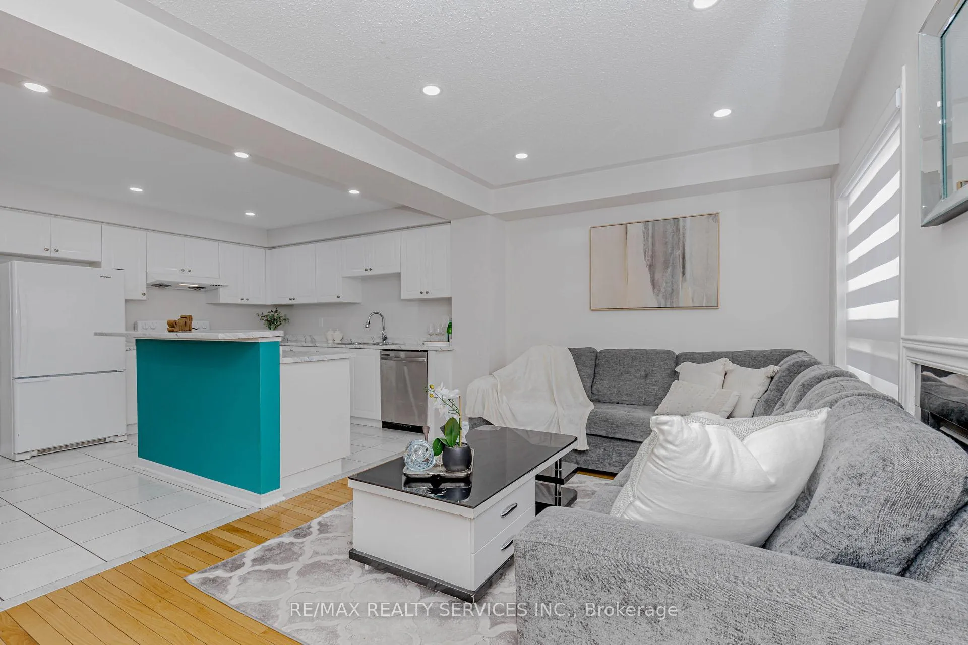 Photo 19 of 102 Sand Cherry Crescent, Brampton, Sandringham-Wellington — HOMEH
