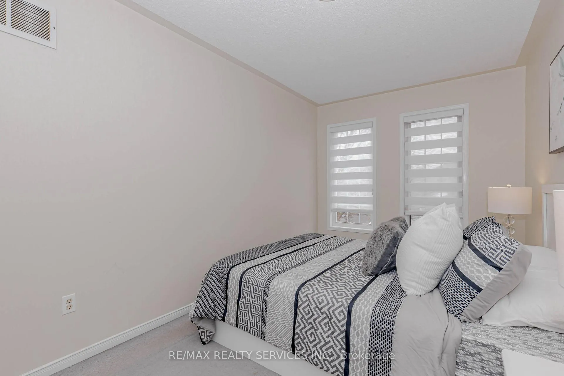 Photo 30 of 102 Sand Cherry Crescent, Brampton, Sandringham-Wellington — HOMEH