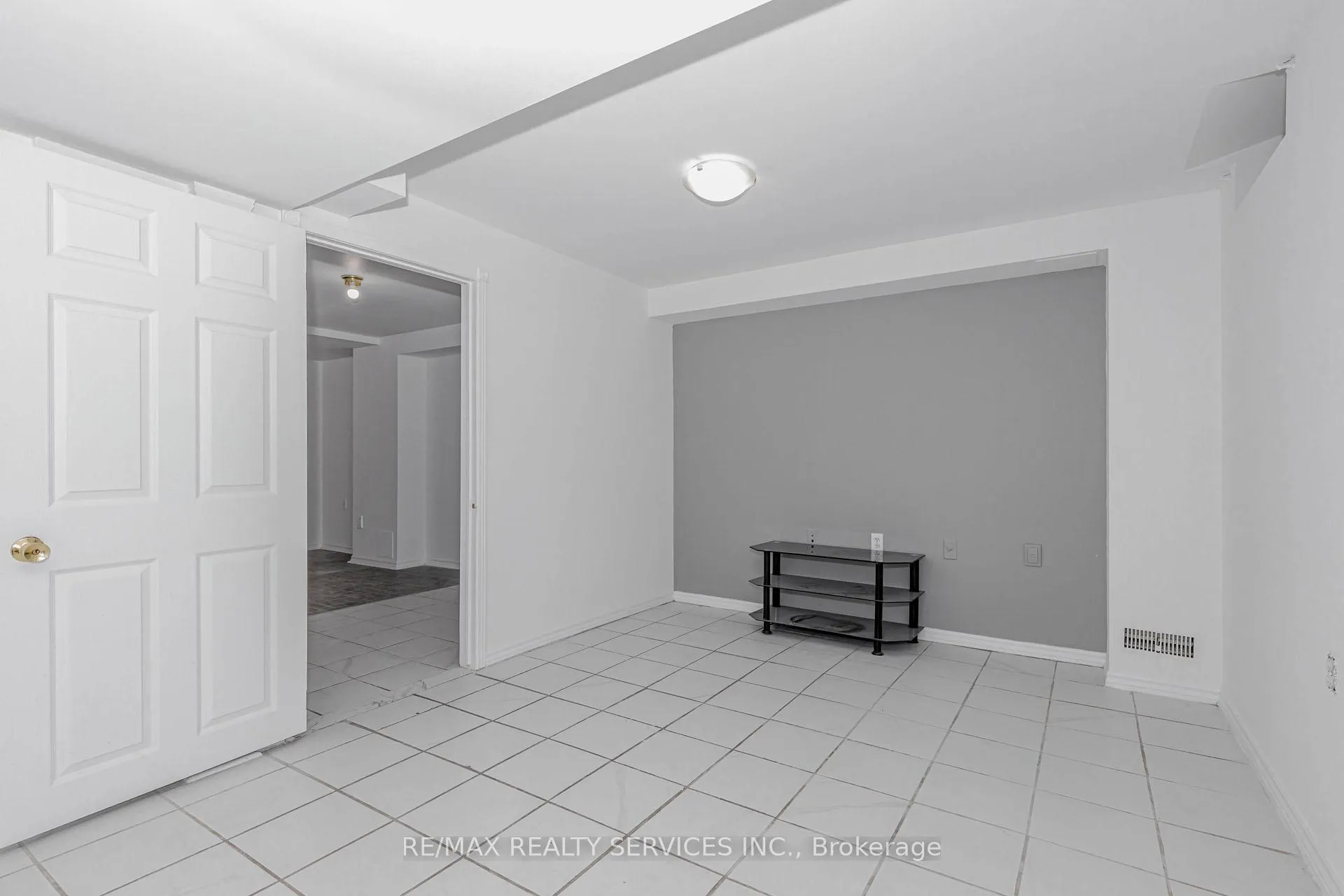 Photo 41 of 102 Sand Cherry Crescent, Brampton, Sandringham-Wellington — HOMEH