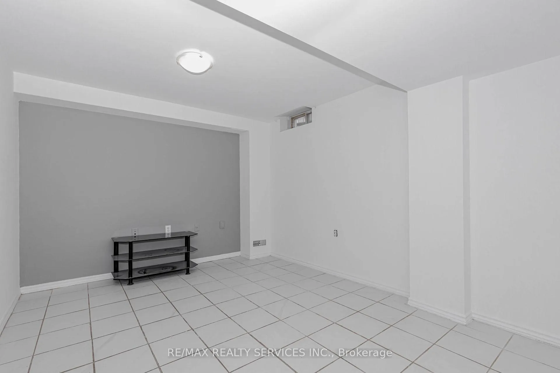 Photo 42 of 102 Sand Cherry Crescent, Brampton, Sandringham-Wellington — HOMEH