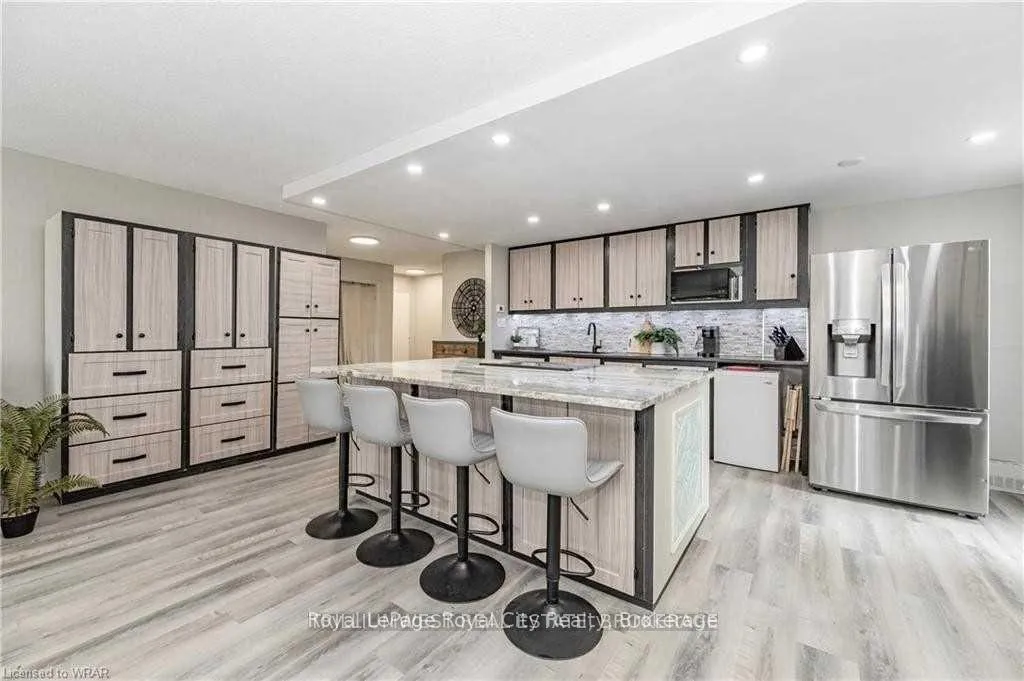 Photo 9 of Unit 105, 19 Woodlawn Road E, Guelph, Riverside Park — HOMEH