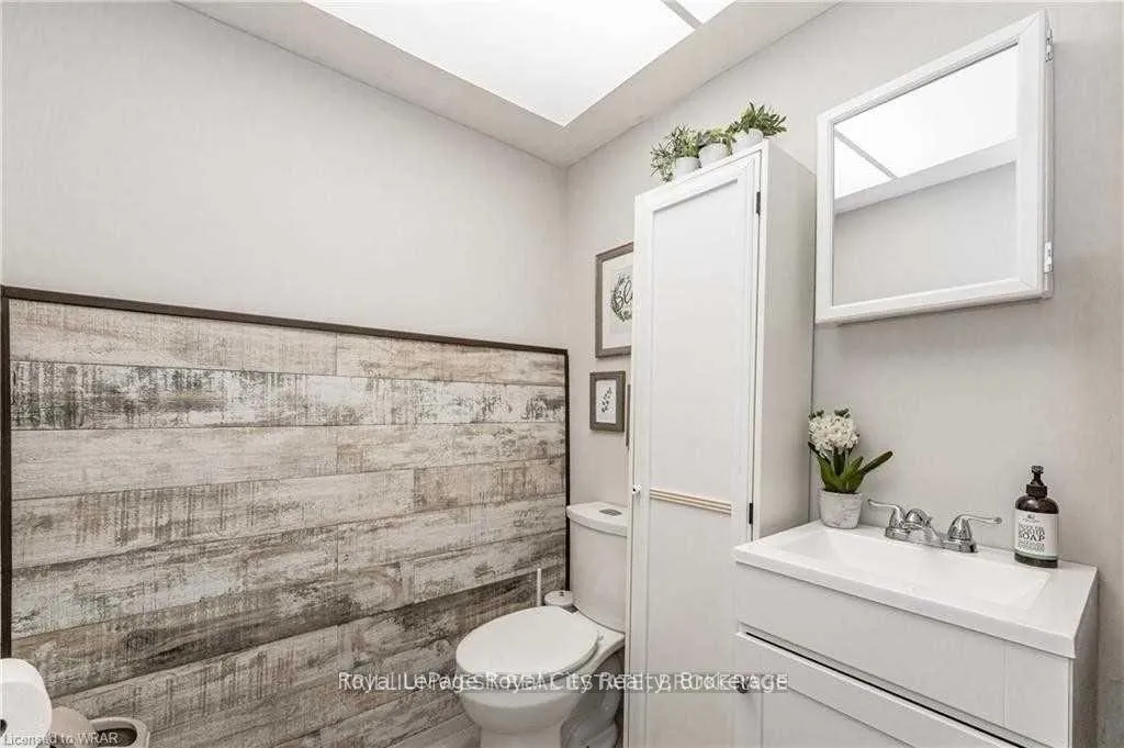 Photo 17 of Unit 105, 19 Woodlawn Road E, Guelph, Riverside Park — HOMEH